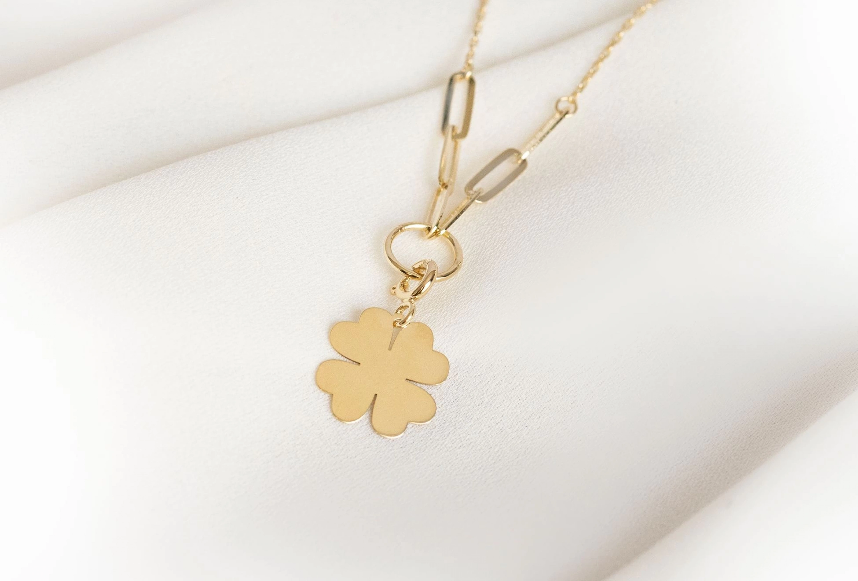 Dört Yapraklı Yonca 14 Ayar Altın Kolye