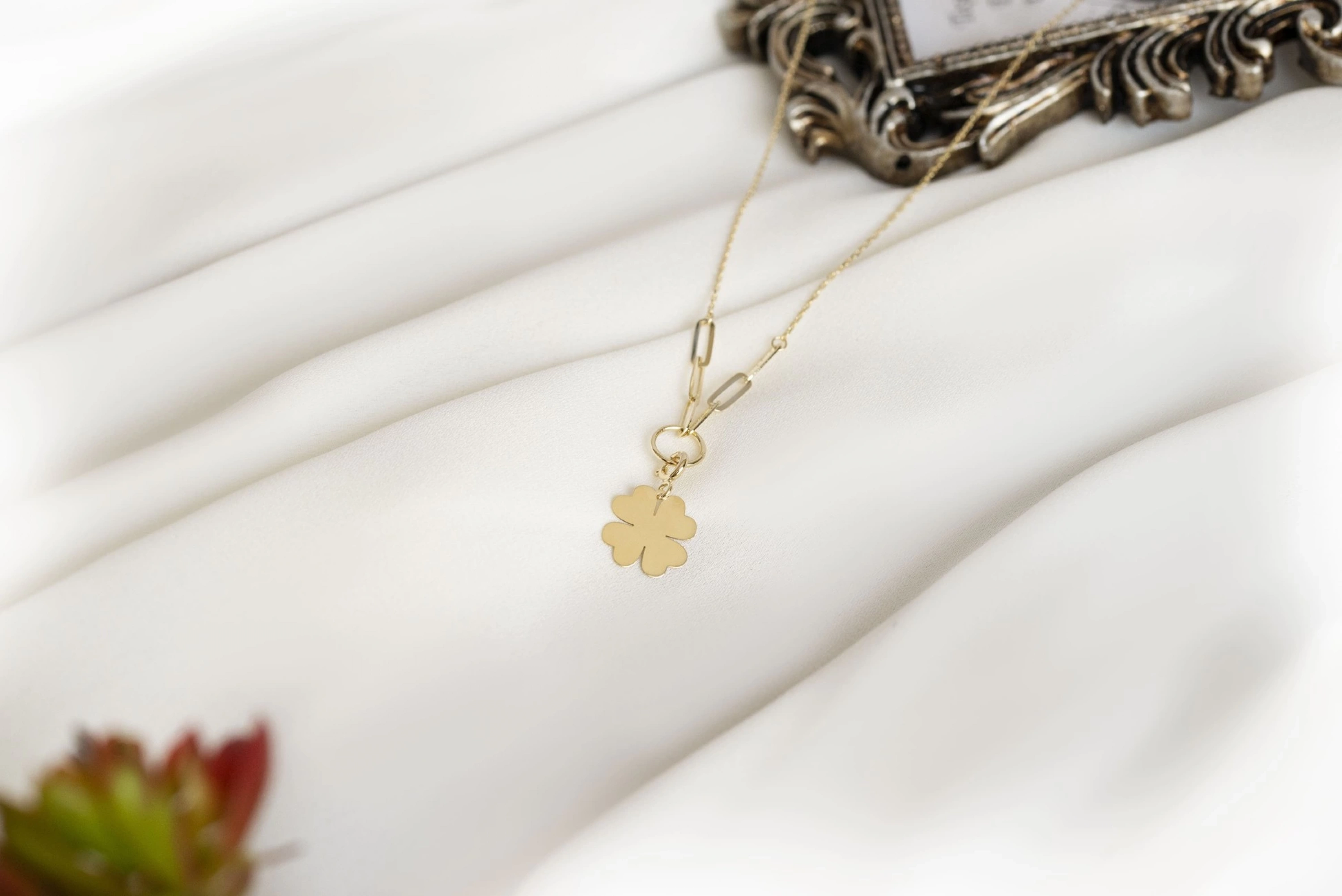 Dört Yapraklı Yonca 14 Ayar Altın Kolye