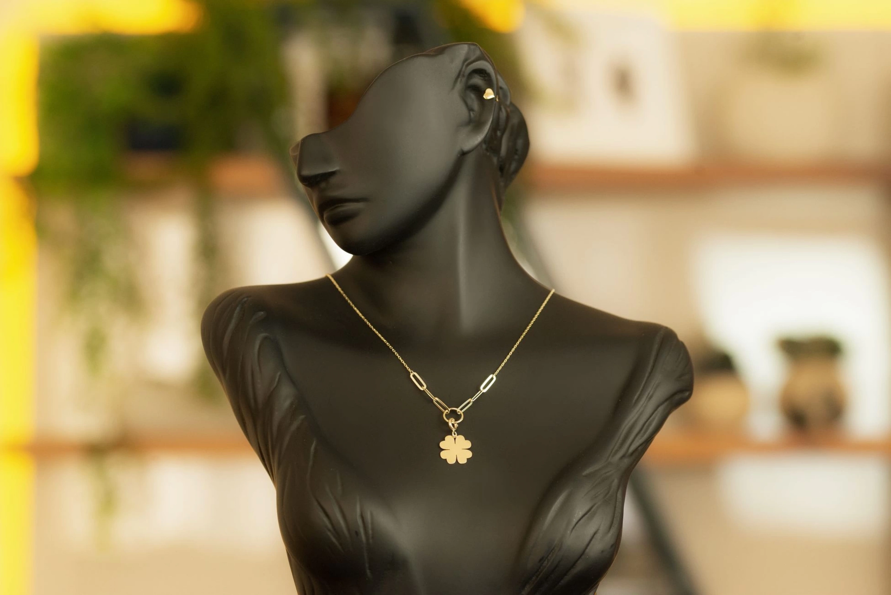 Dört Yapraklı Yonca 14 Ayar Altın Kolye