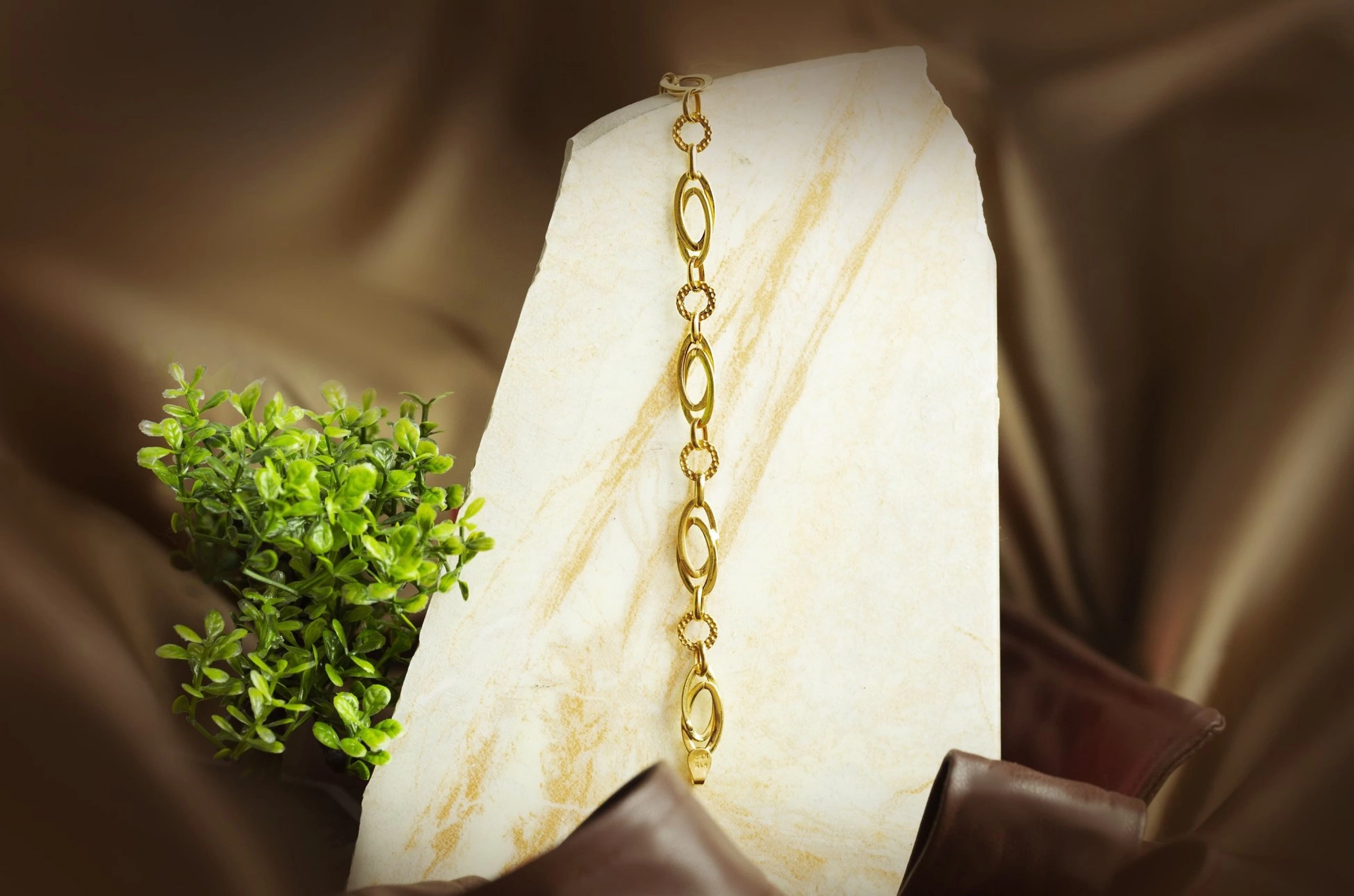 Hallow 22 Ayar Bileklik