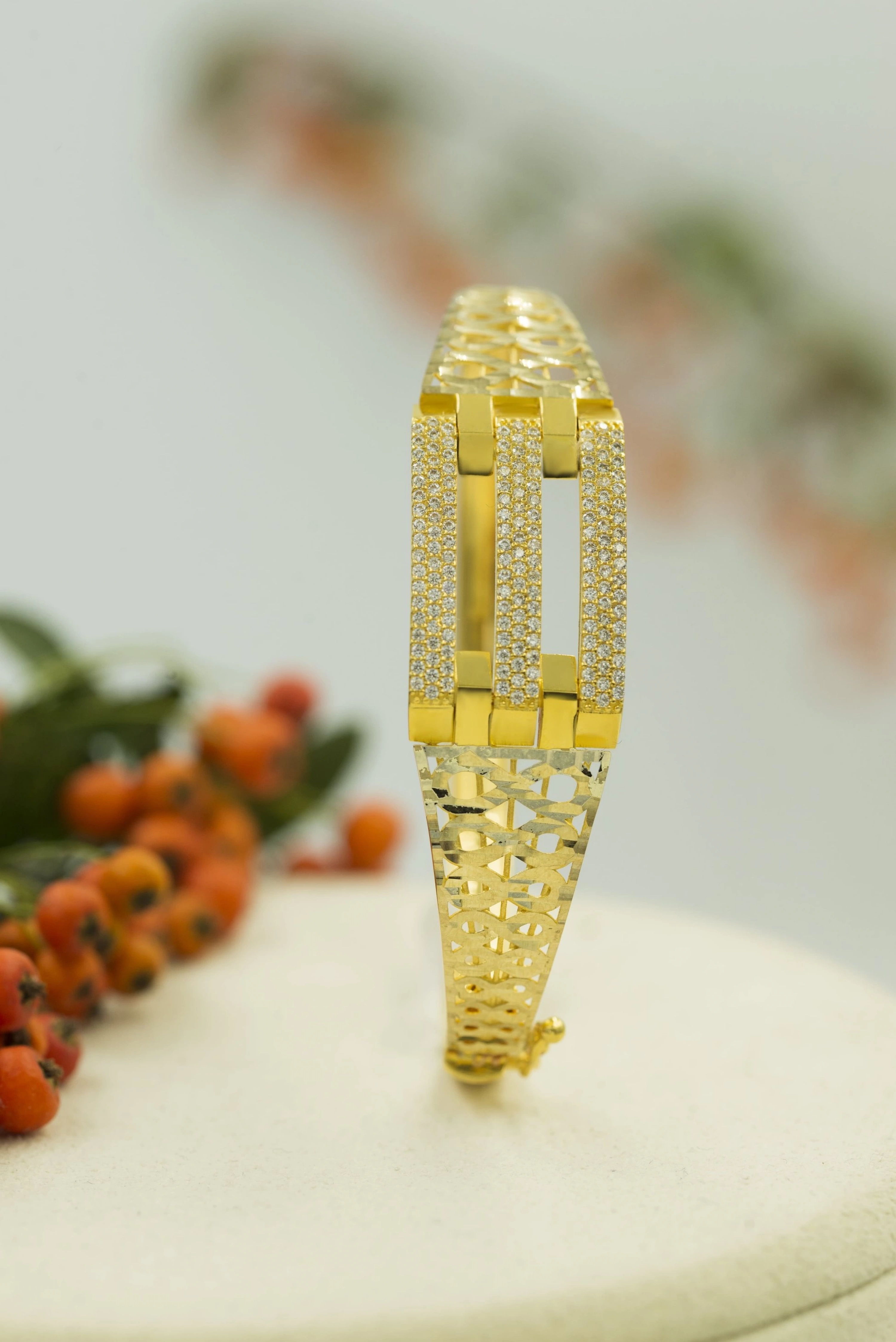 Kaburga 8 Ayar Altın Kelepçe Bilezik