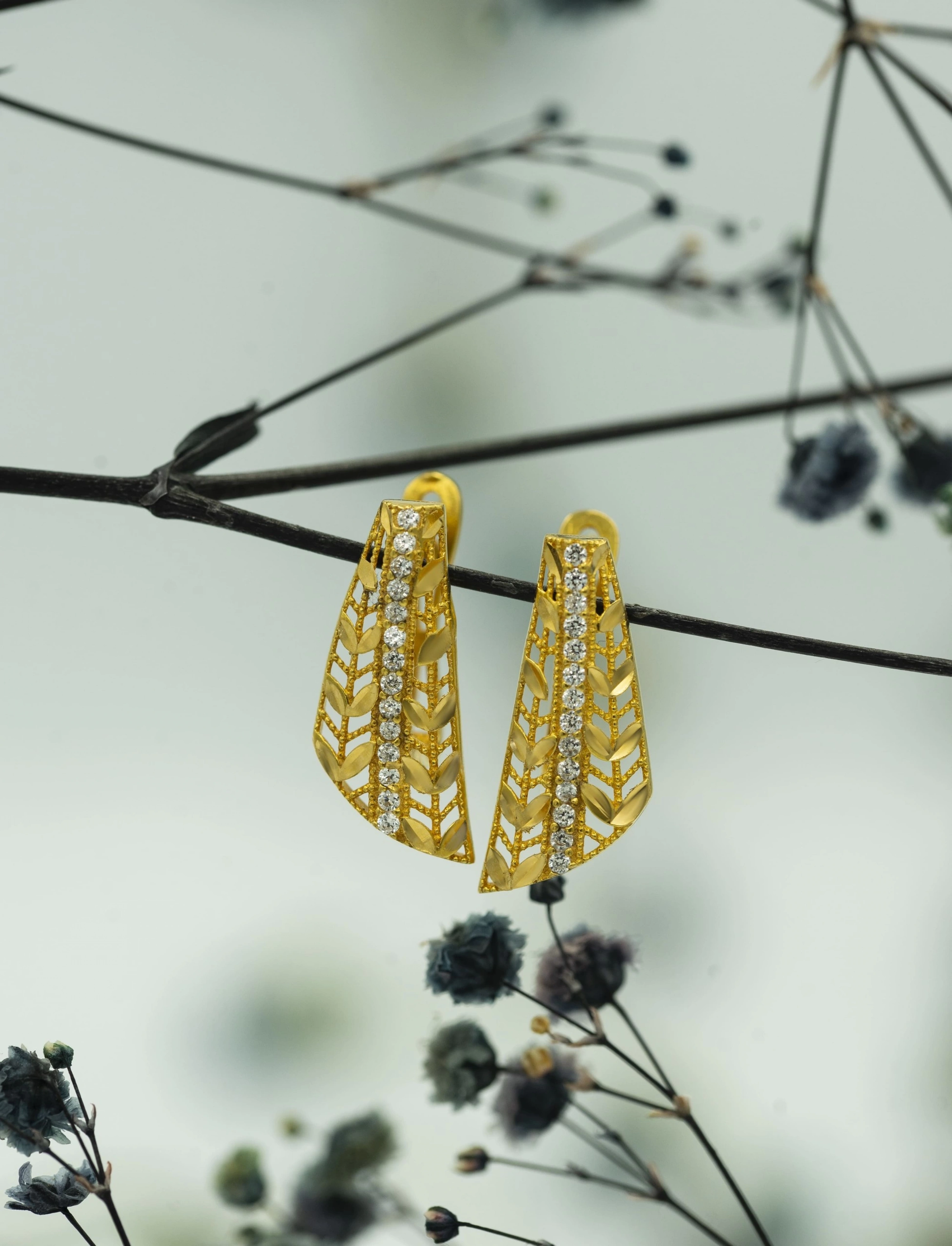 Lazer Kesim Tek Tur 22 Ayar Altın Küpe