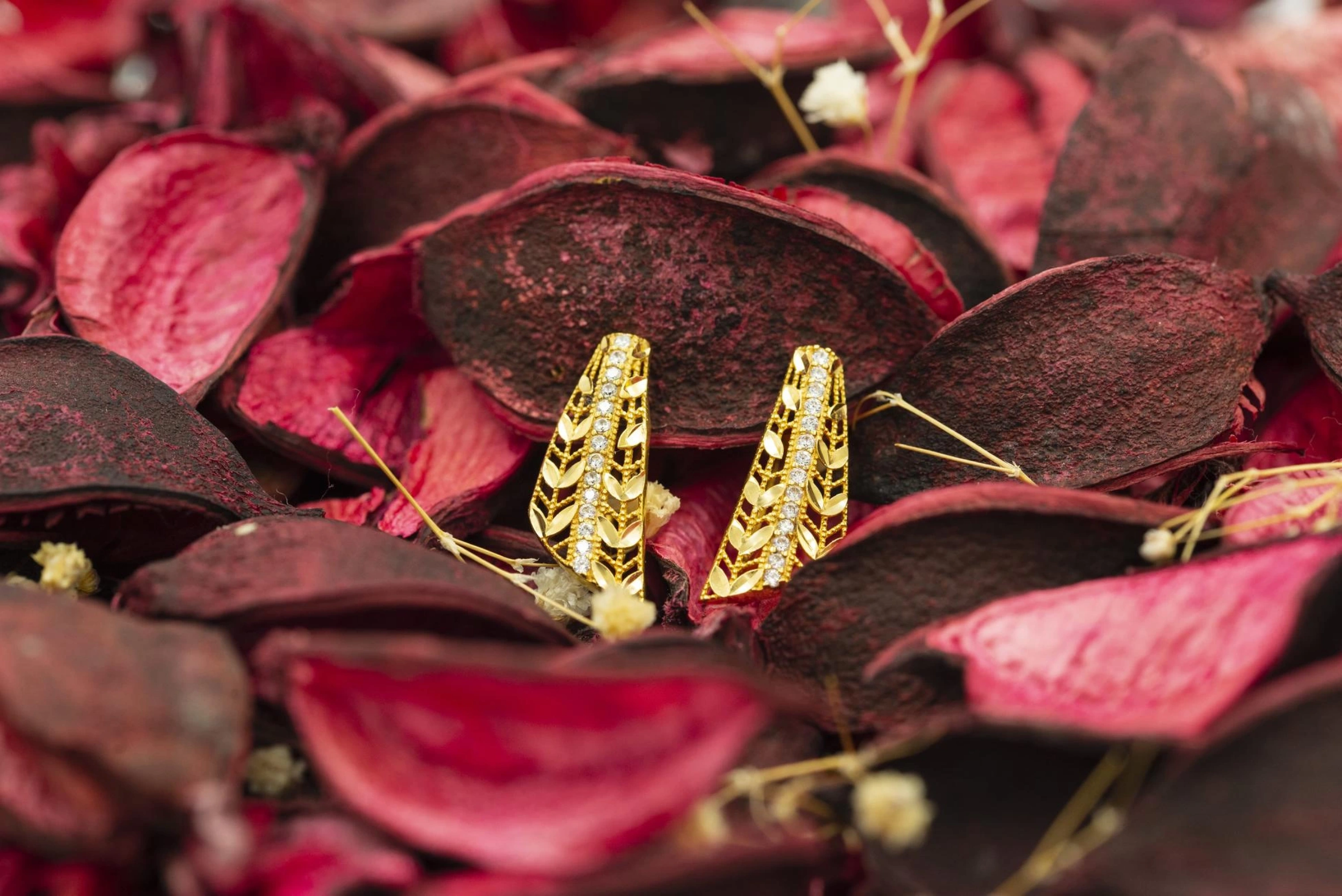 Lazer Kesim Tek Tur 22 Ayar Altın Küpe