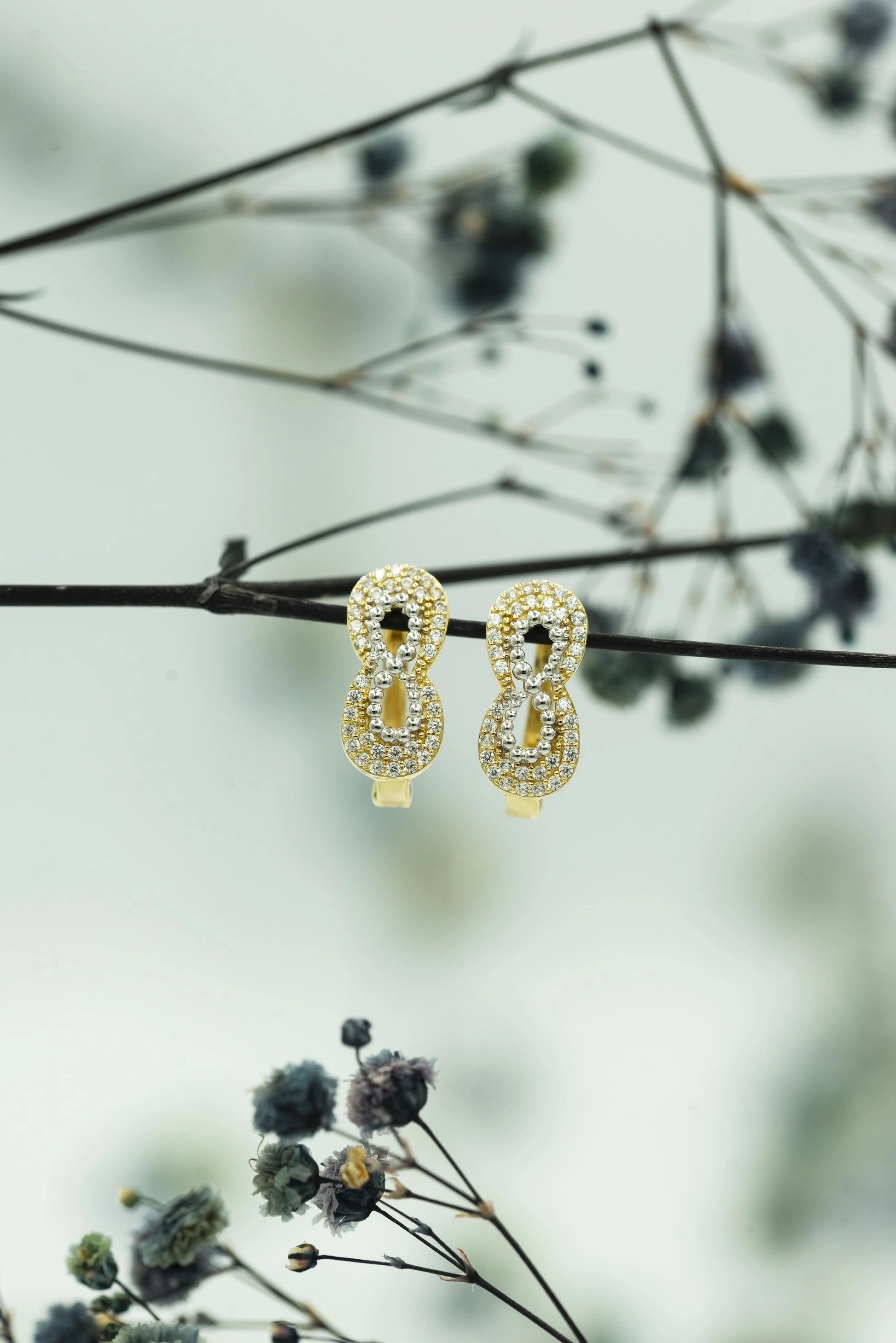 Sonsuzluk Model 14 Ayar Altın Küpe