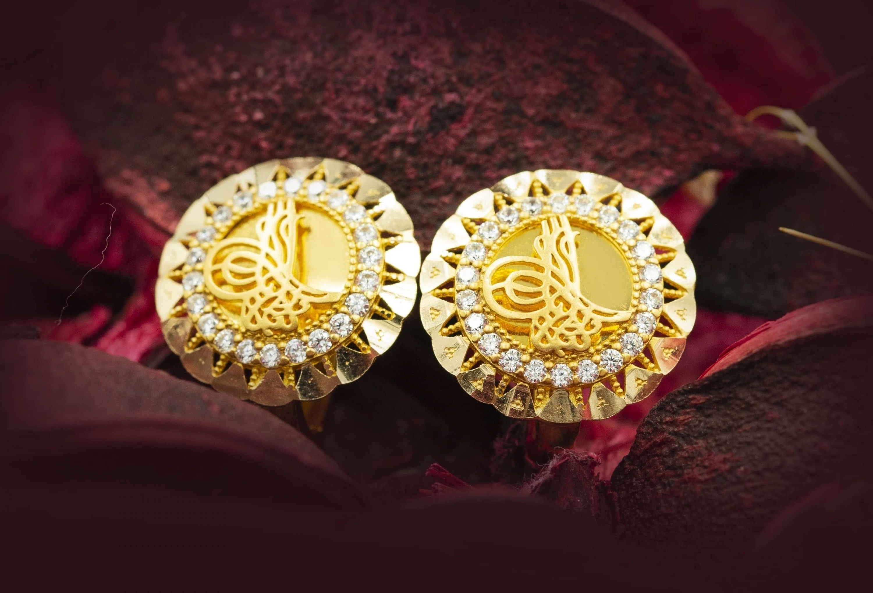 Tuğralı 14 Ayar Altın Küpe