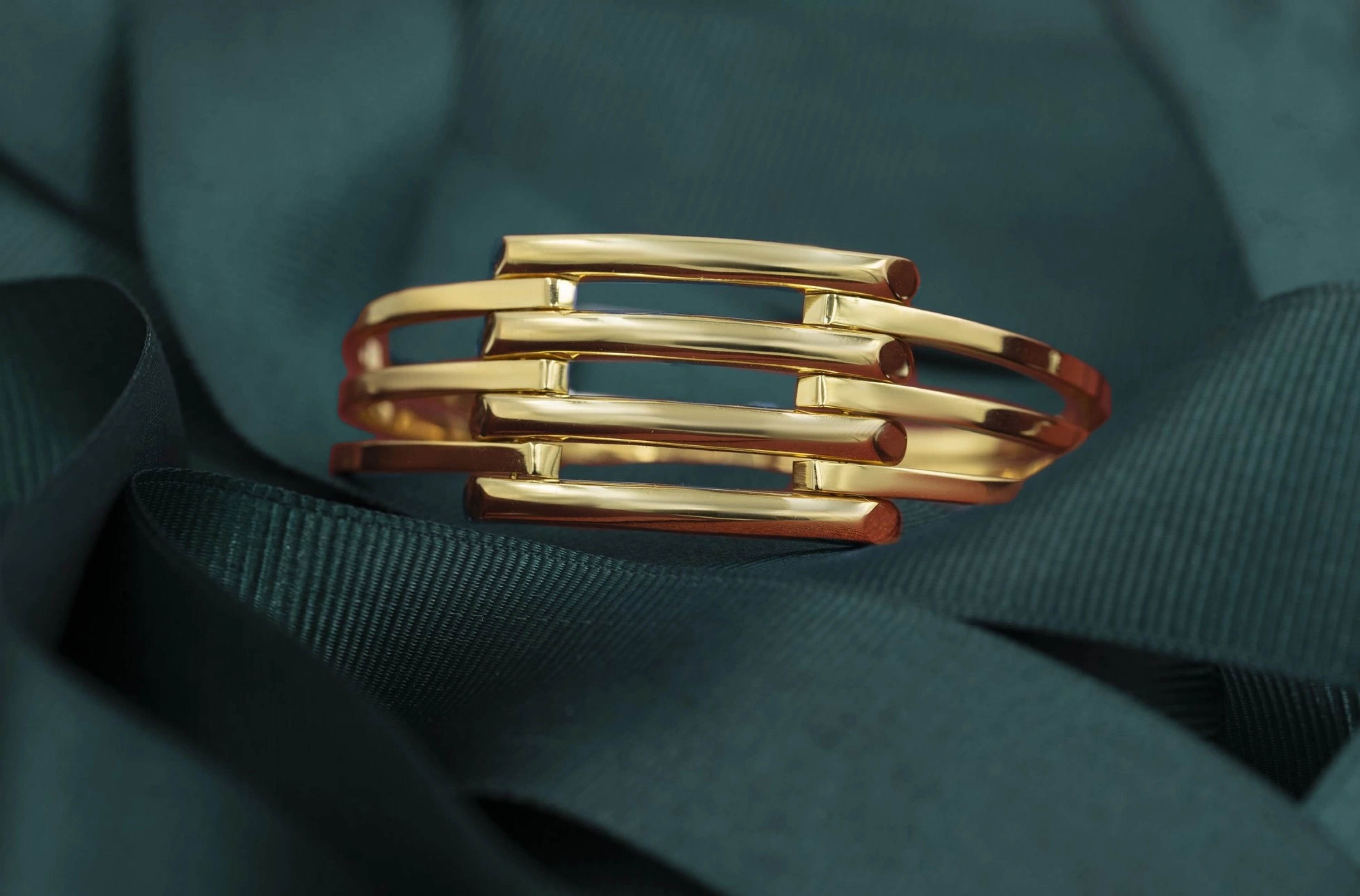 Kaburga 8 Ayar Altın Kelepçe Bilezik