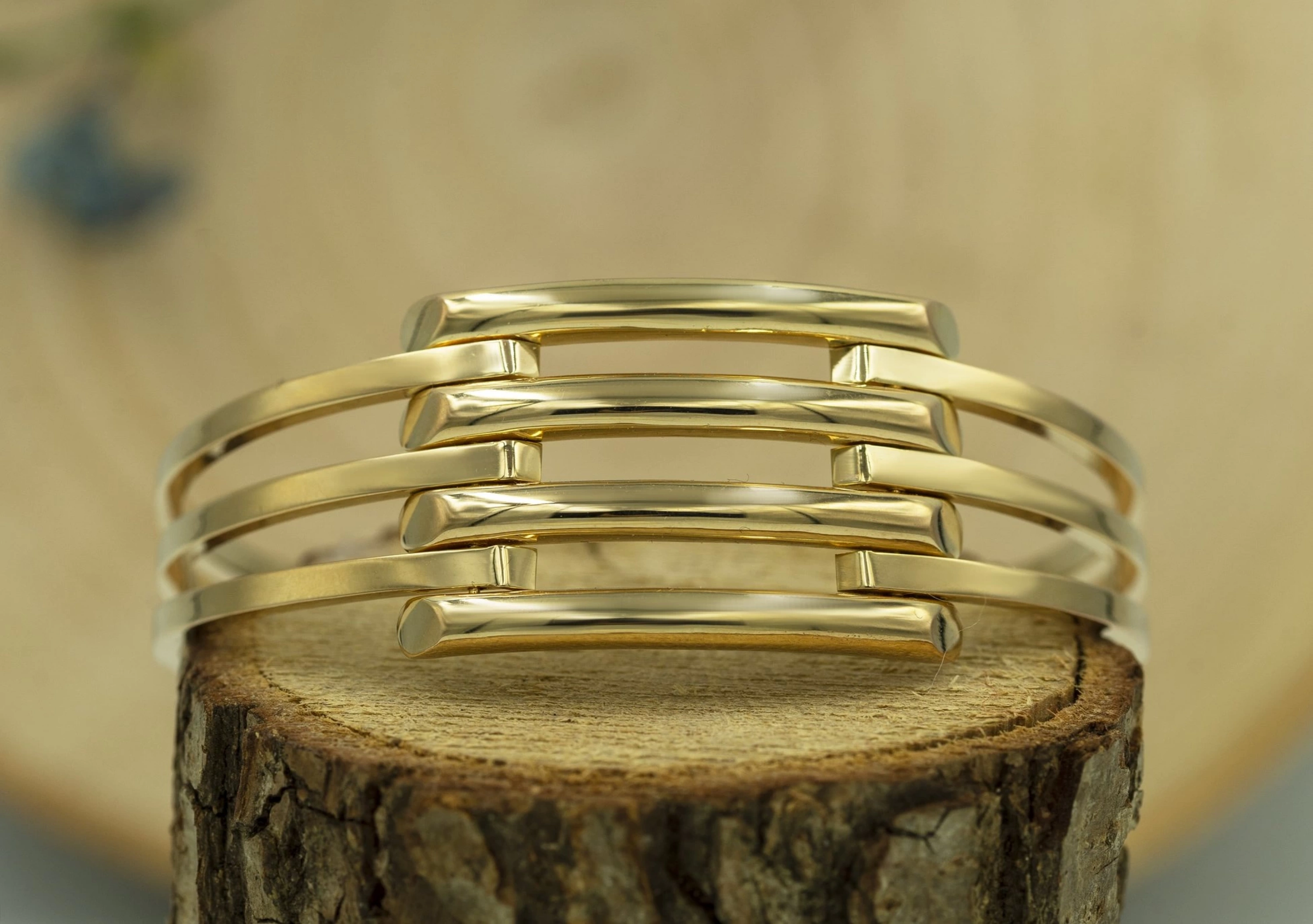 Kaburga 8 Ayar Altın Kelepçe Bilezik