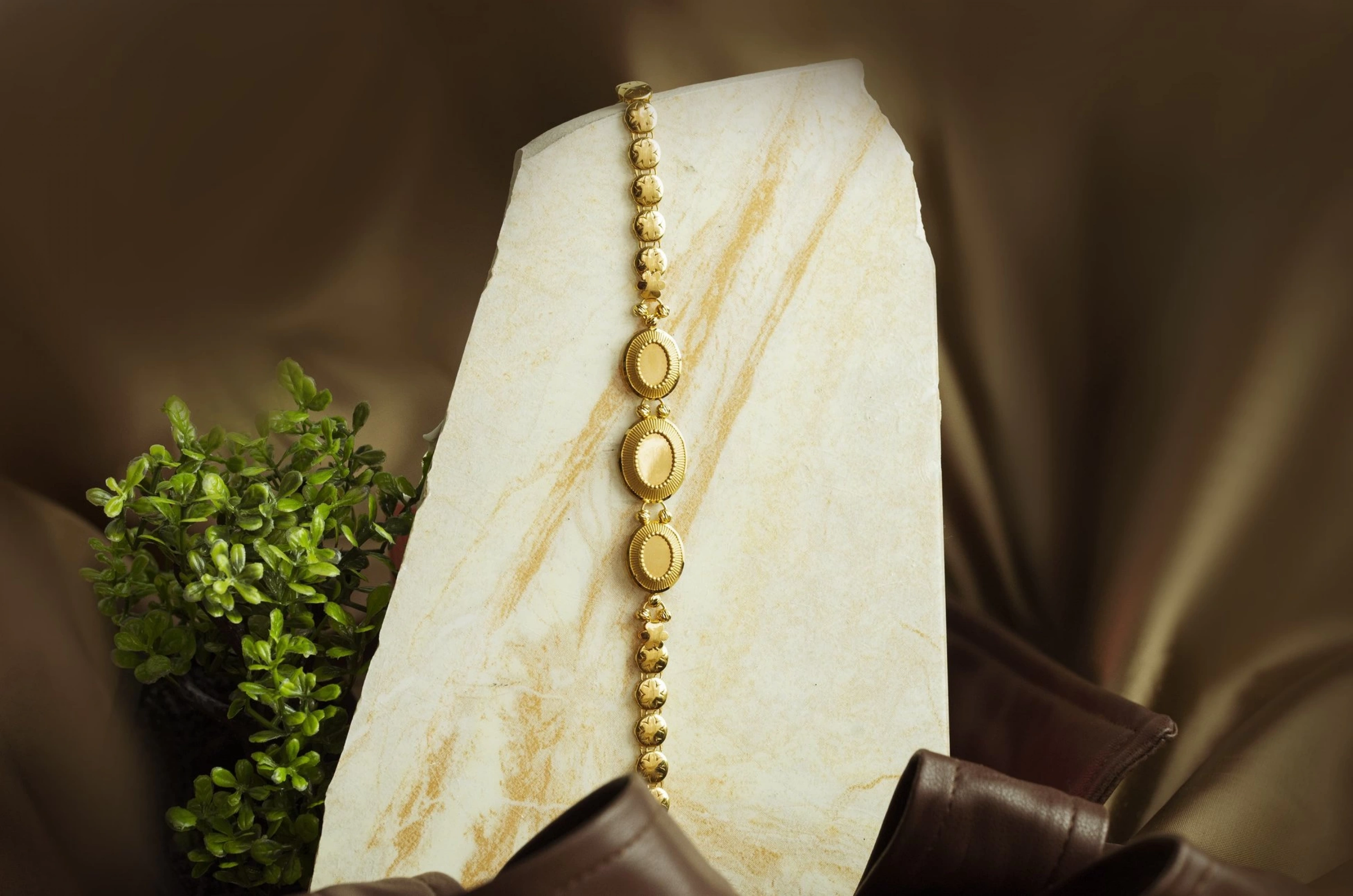 Taşsız Pres Model 22 Ayar Altın Bileklik