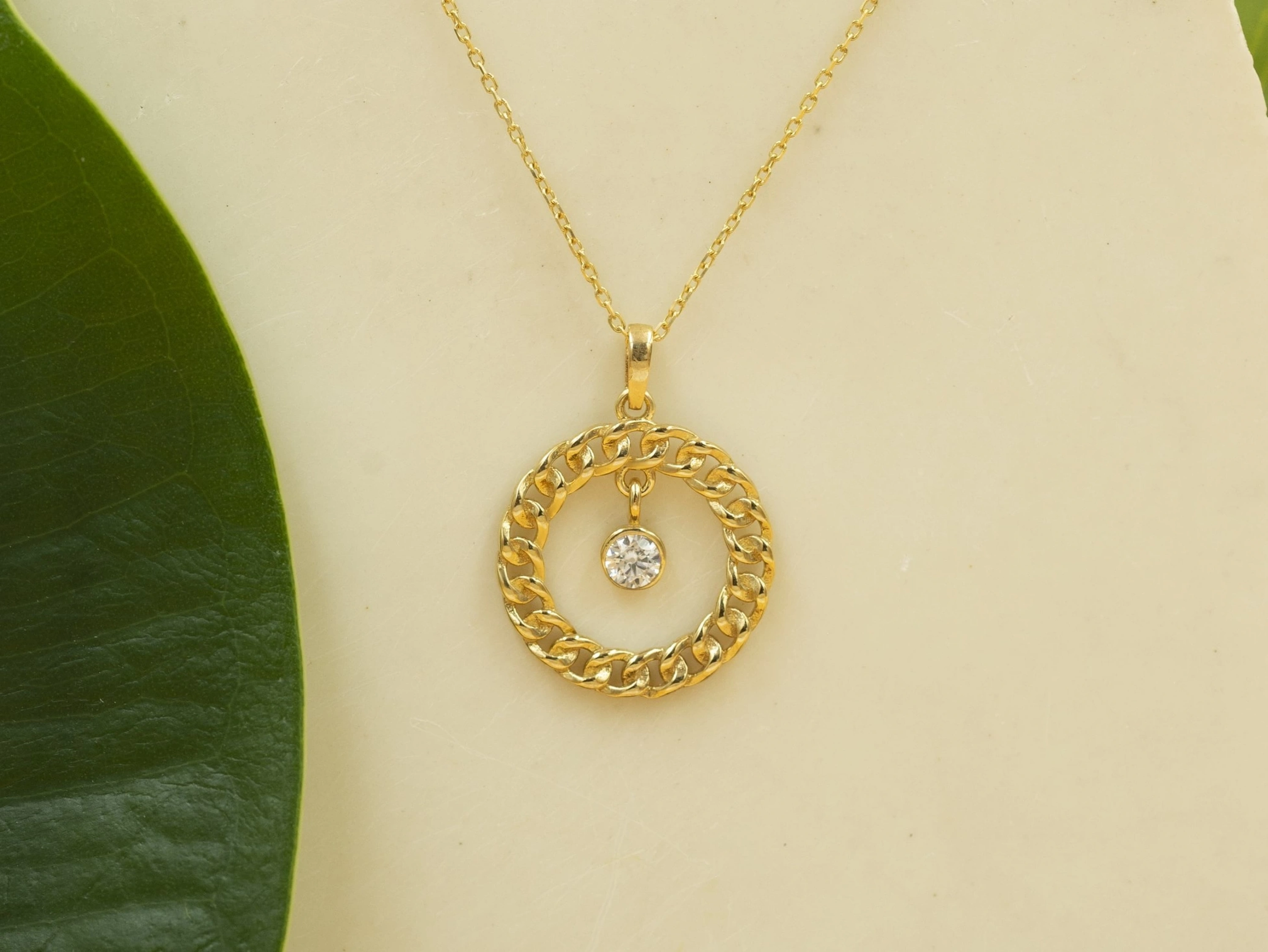 Tektaş Halka Model 8 Ayar Altın Kolye