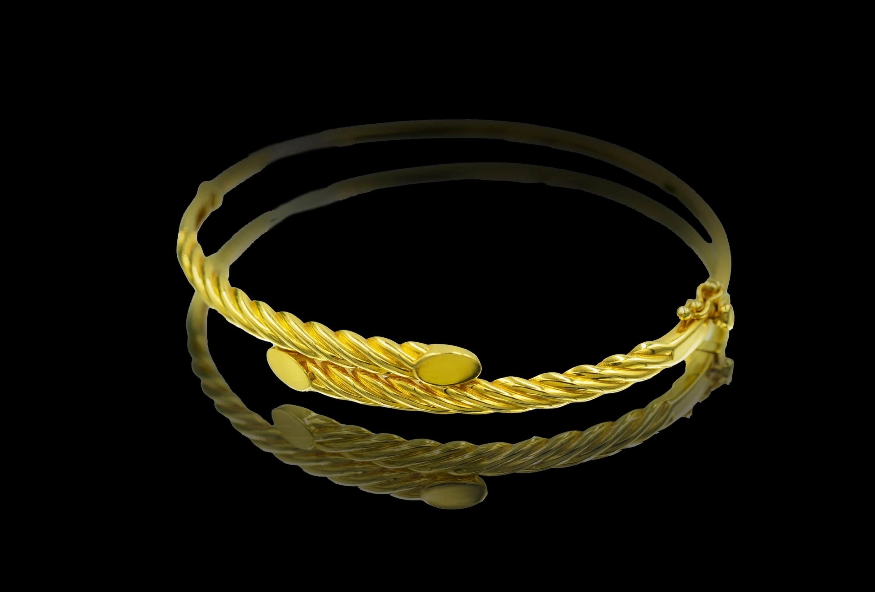 Örgü 22 Ayar Altın Kelepçe Bilezik