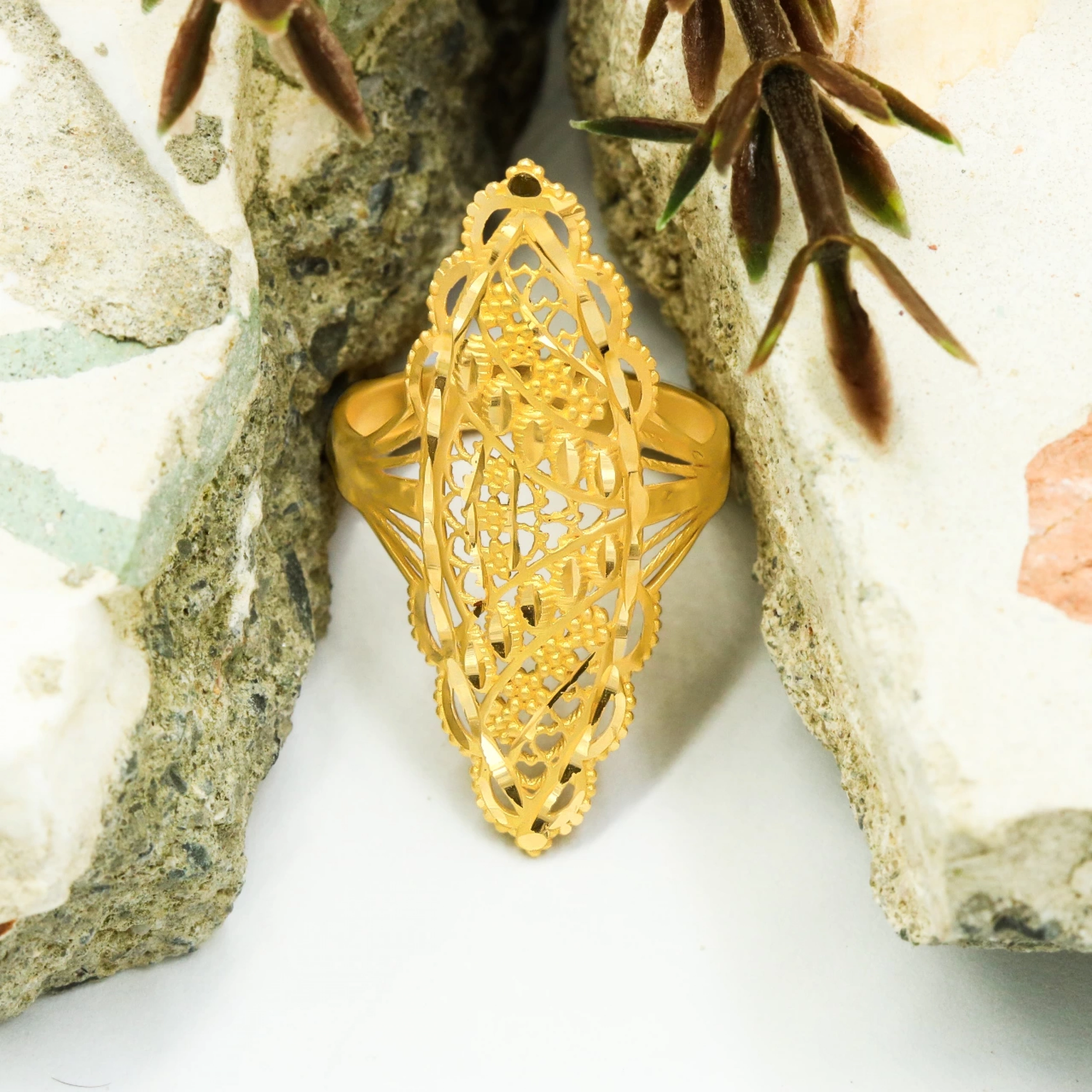 22 Ayar Altın Hint Yüzük