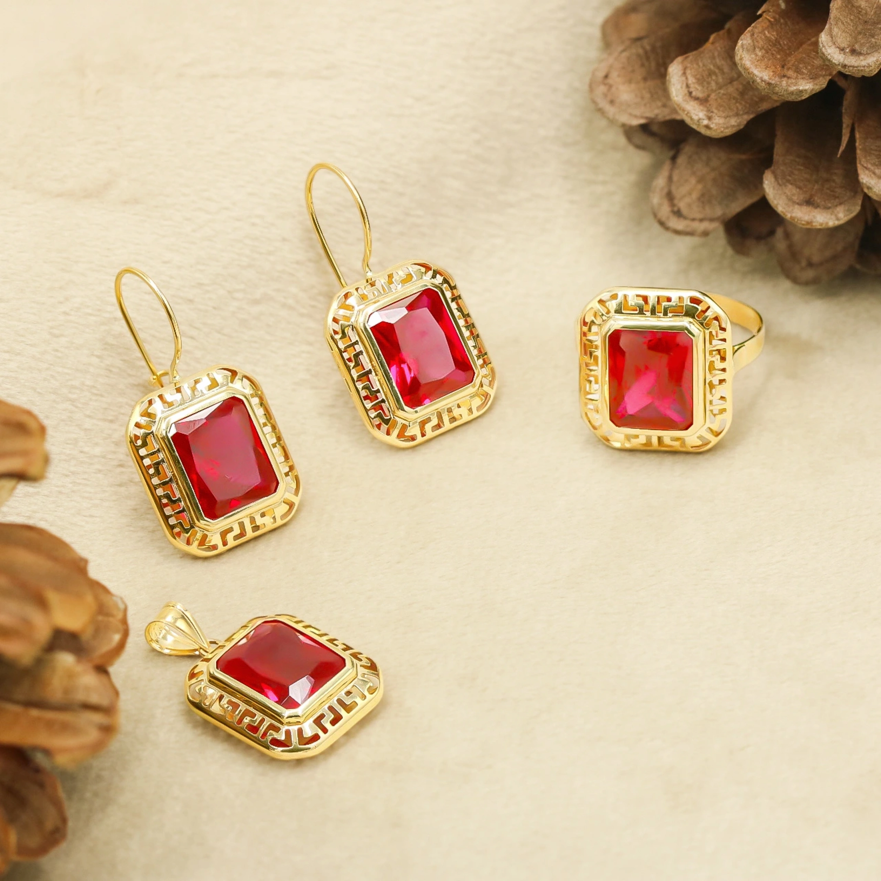 Kırmızı Taşlı 14 Ayar Mini Set