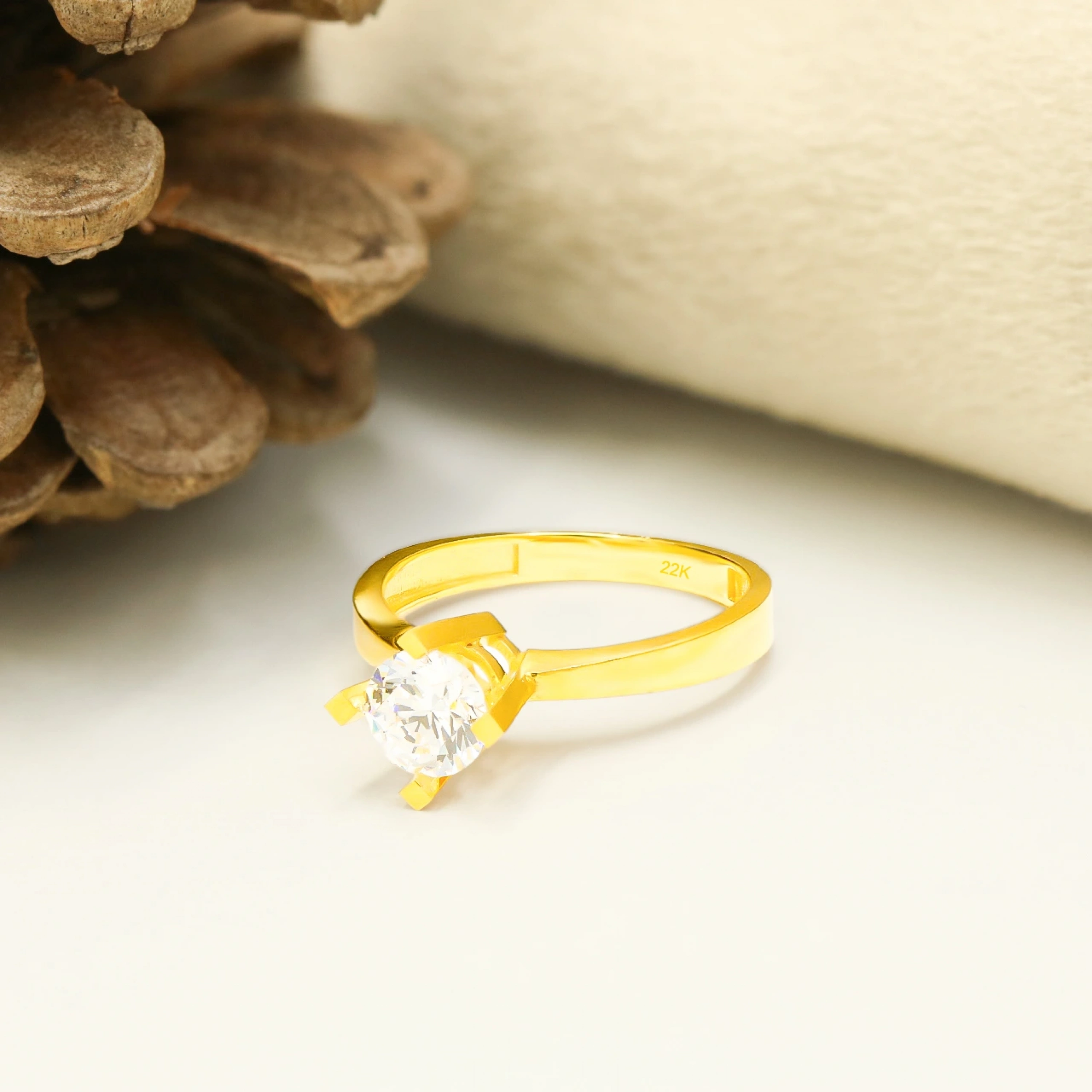 22 Ayar Klasik Tektaş Altın Yüzük