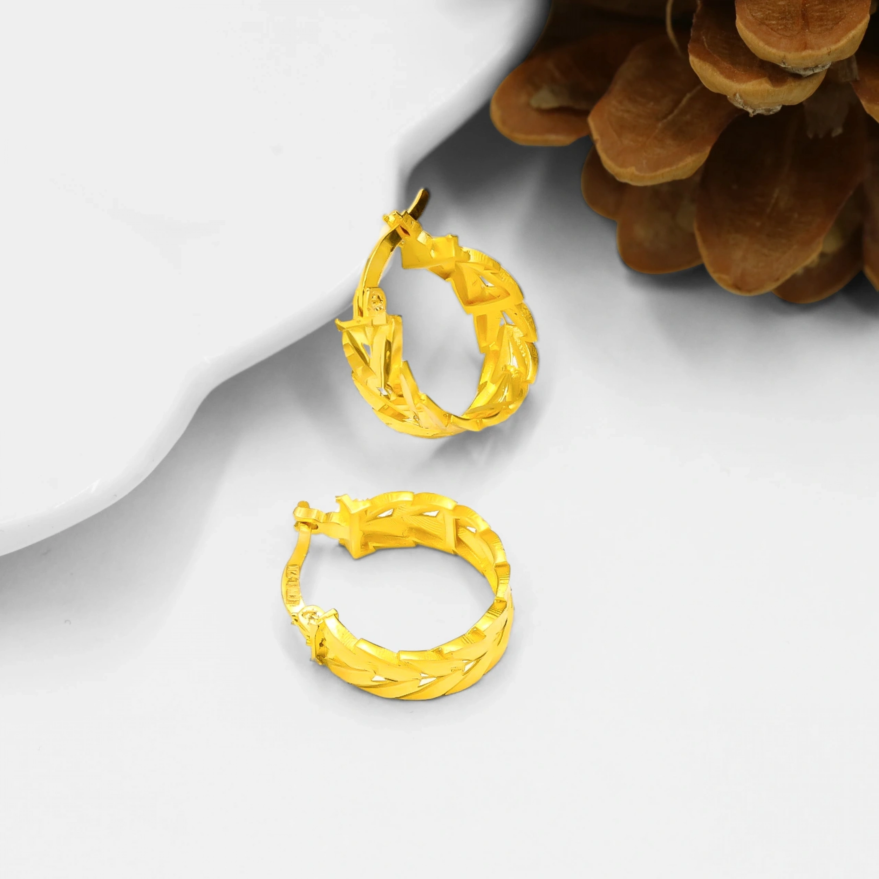 22 Ayar Başak Halka Altın Küpe