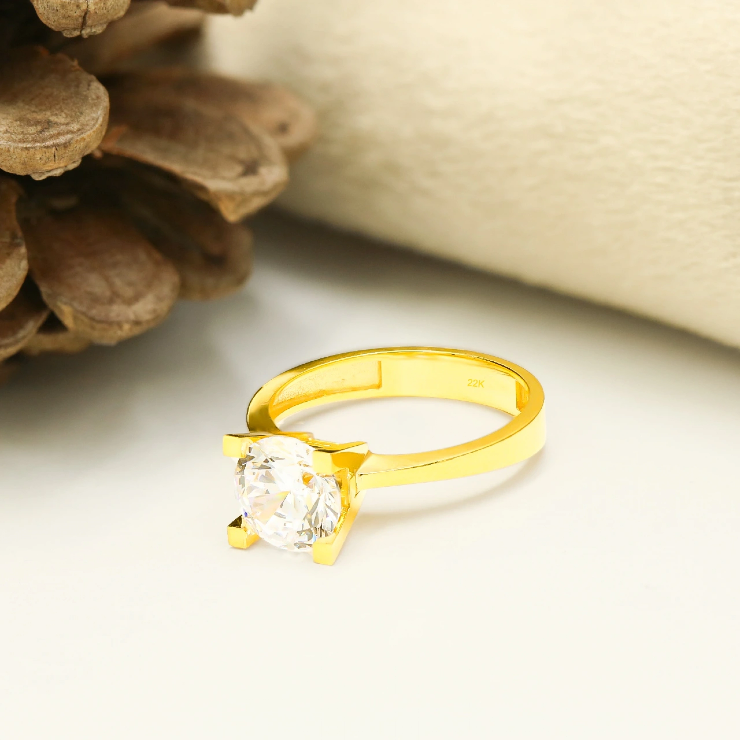 22 Ayar Tektaş Altın Yüzük