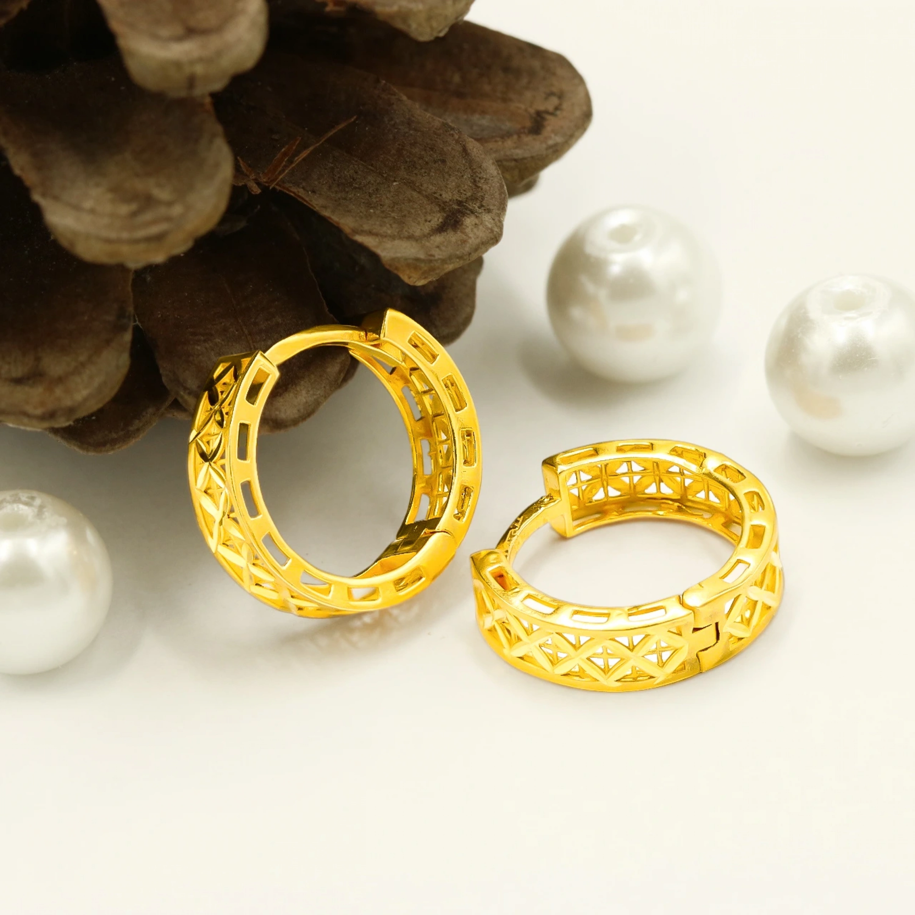 Boyutlu 22 Ayar Halka Altın Küpe