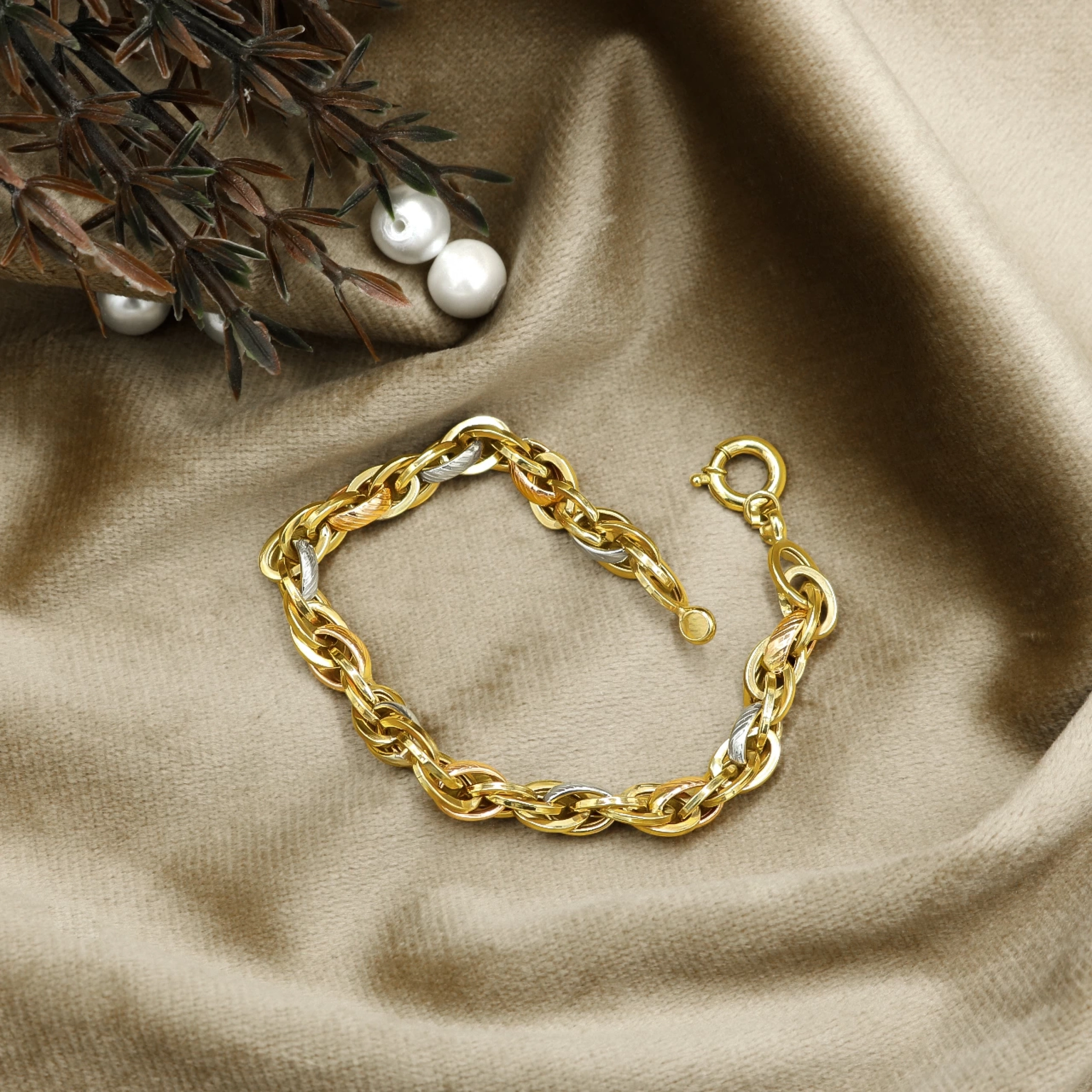 3 Renk Trend Hallow 8 Ayar Altın Bileklik