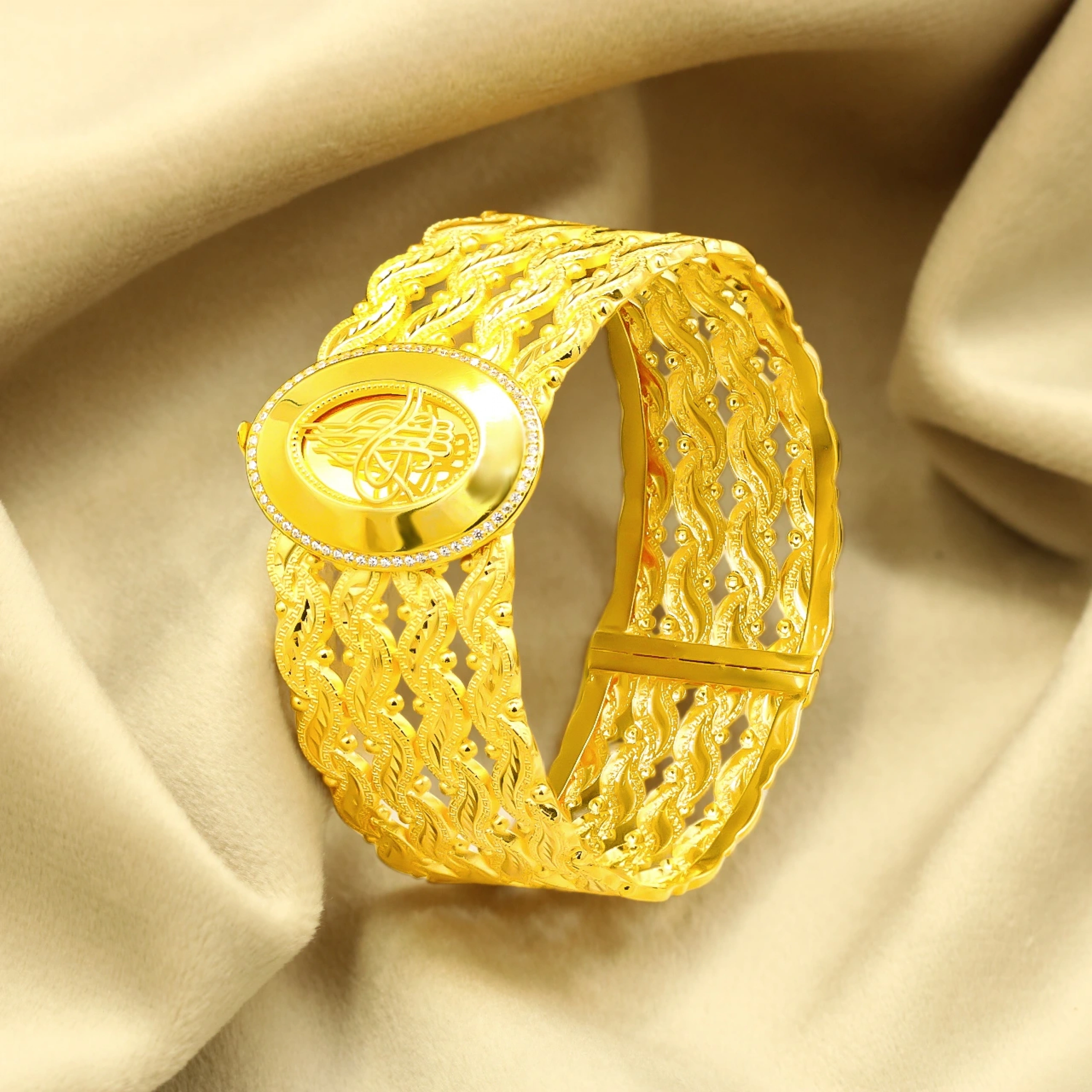 4 Sıralı Tuğra Model 8 Ayar Kelepçe Bilezik