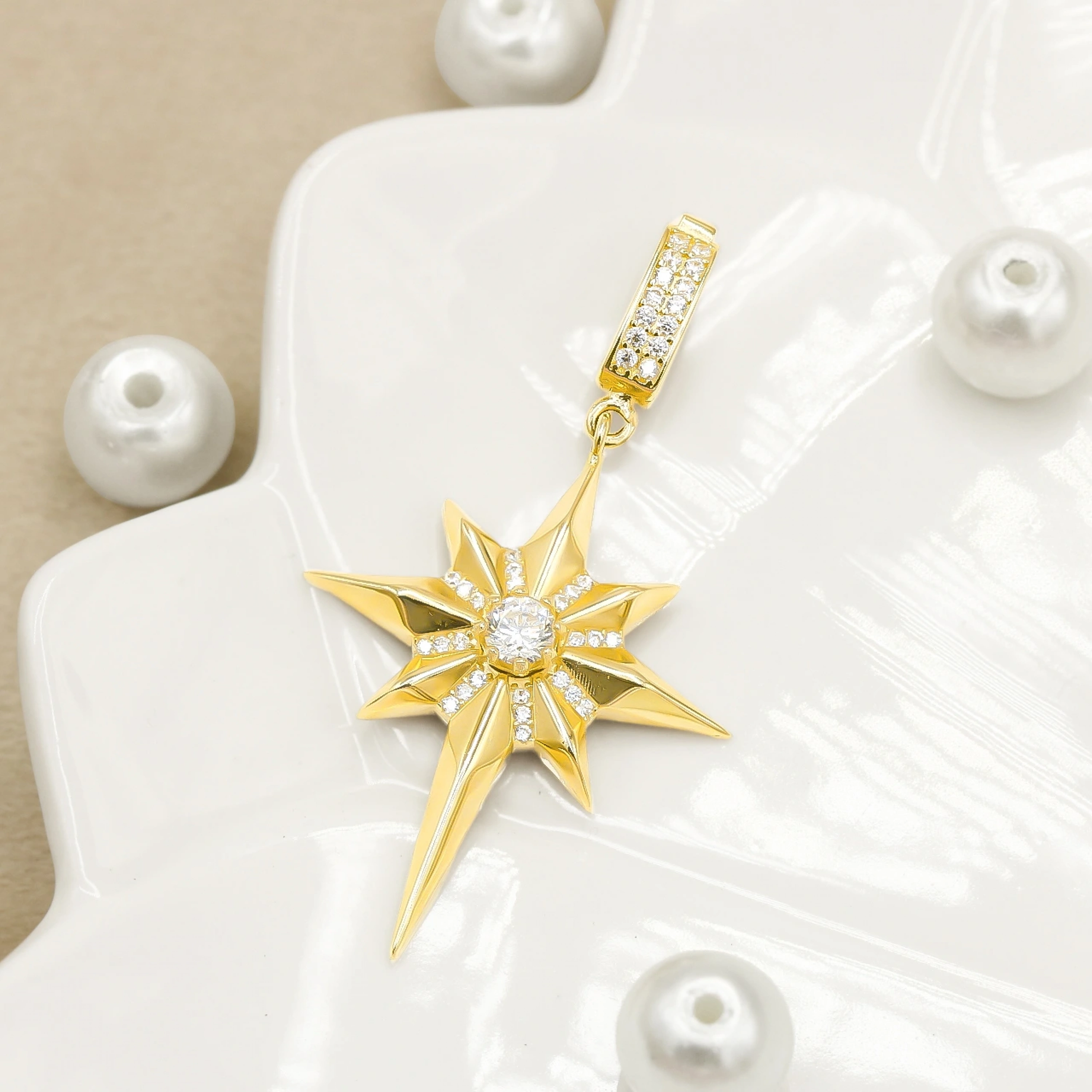 Taşlı Kuzey Yıldızı 14 Ayar Altın Kolye Ucu