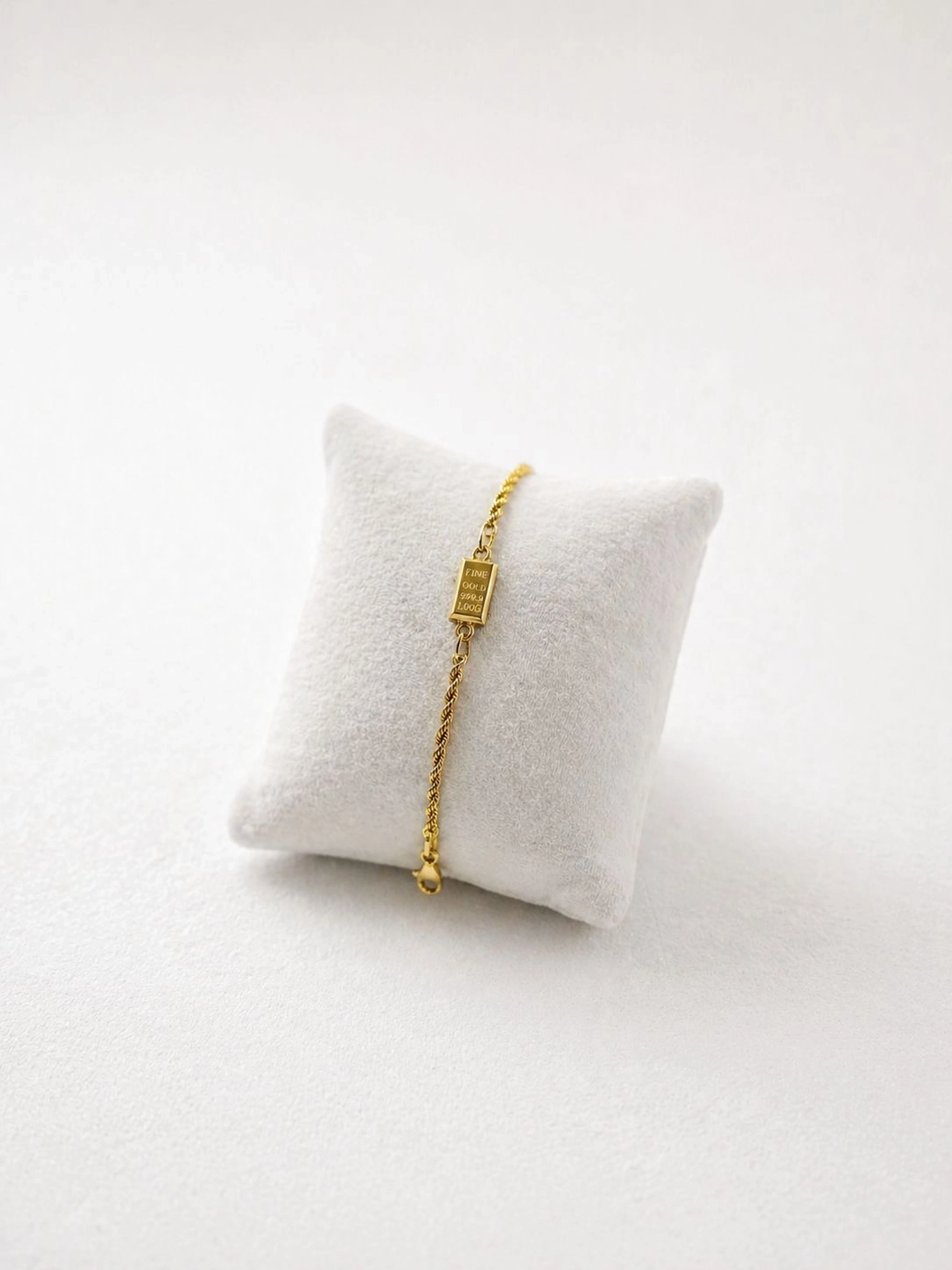 Külçe 14 Ayar Altın Bileklik  (19 cm)