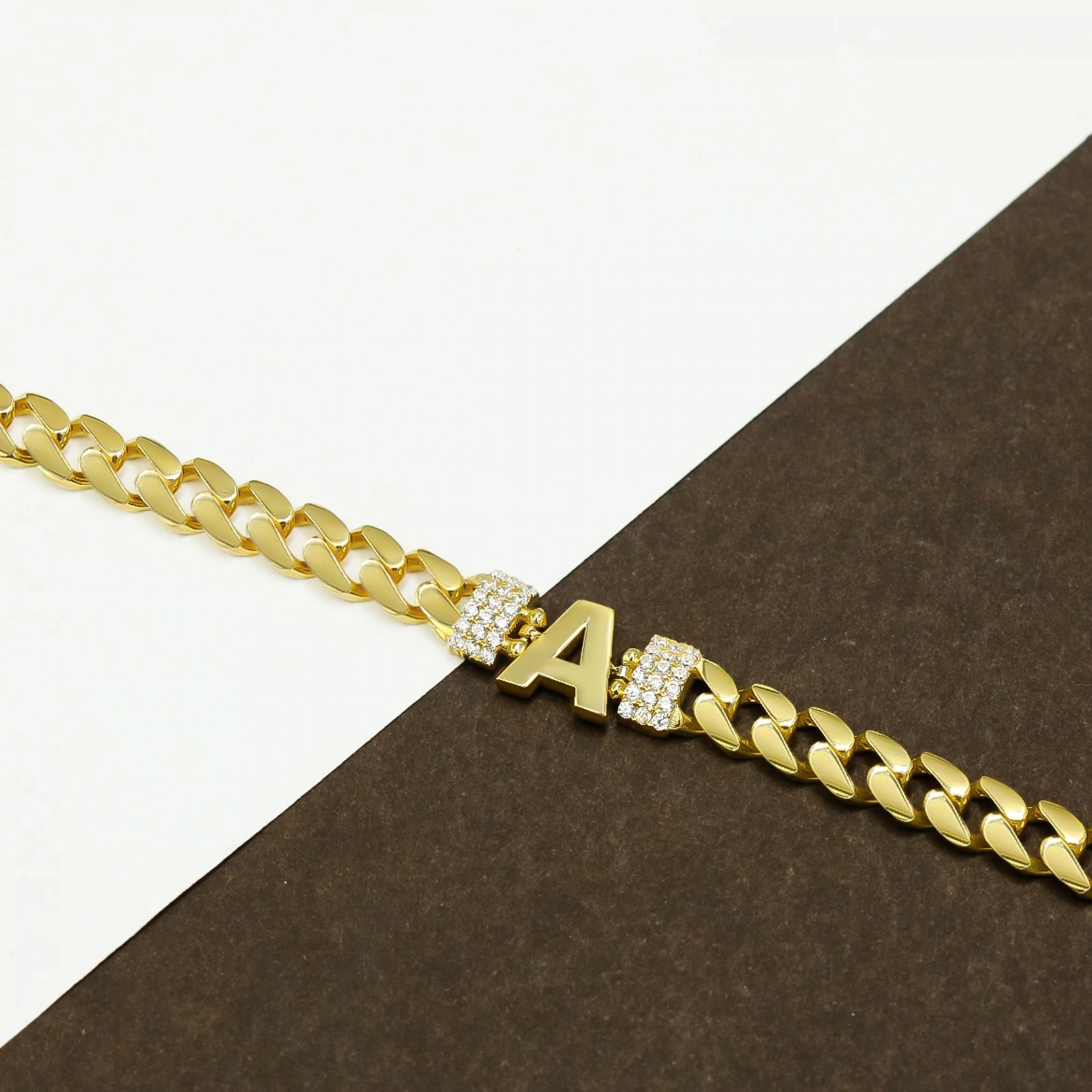 A Harfli 14 Ayar Altın Bileklik