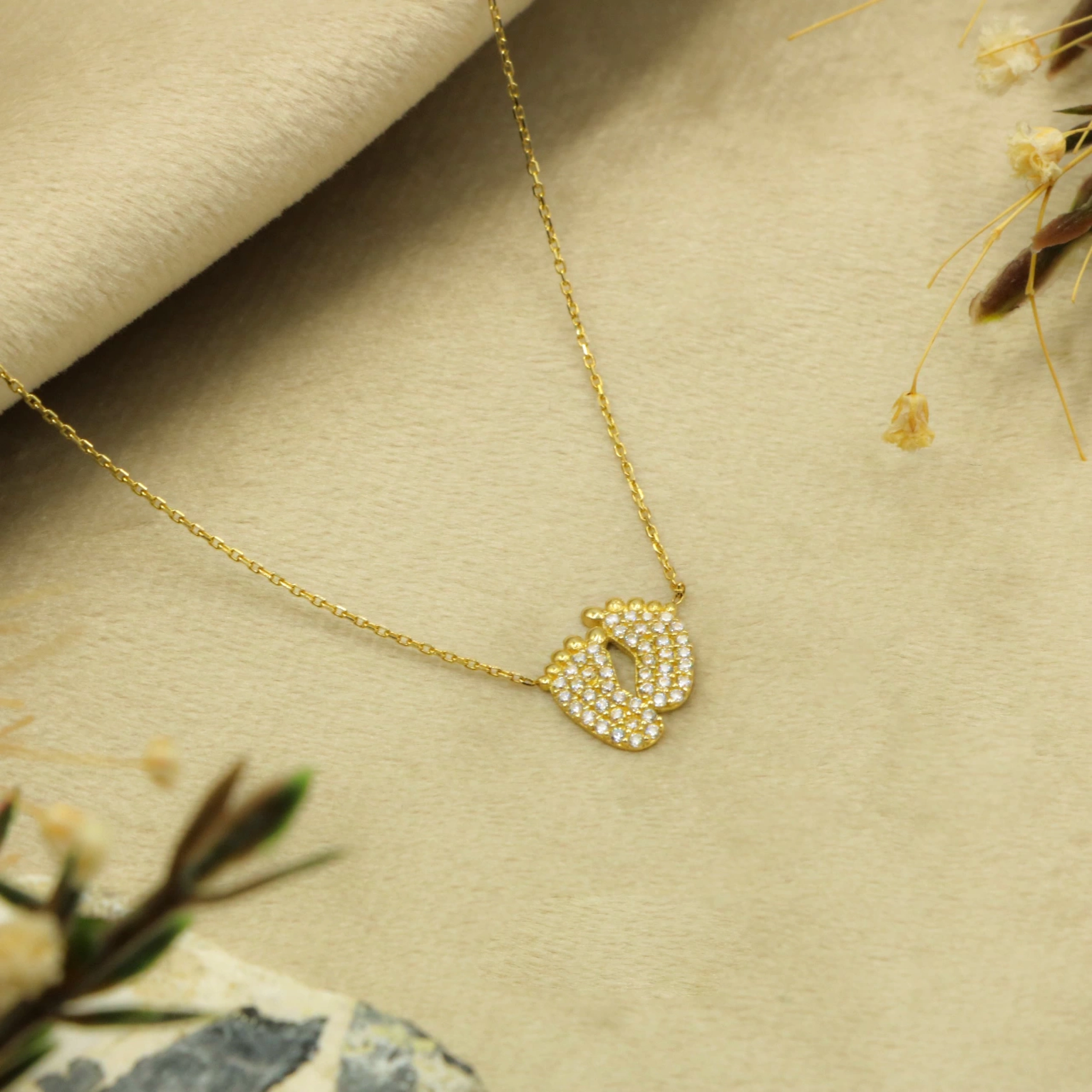 Ayak İzi 14 Ayar Altın Kolye