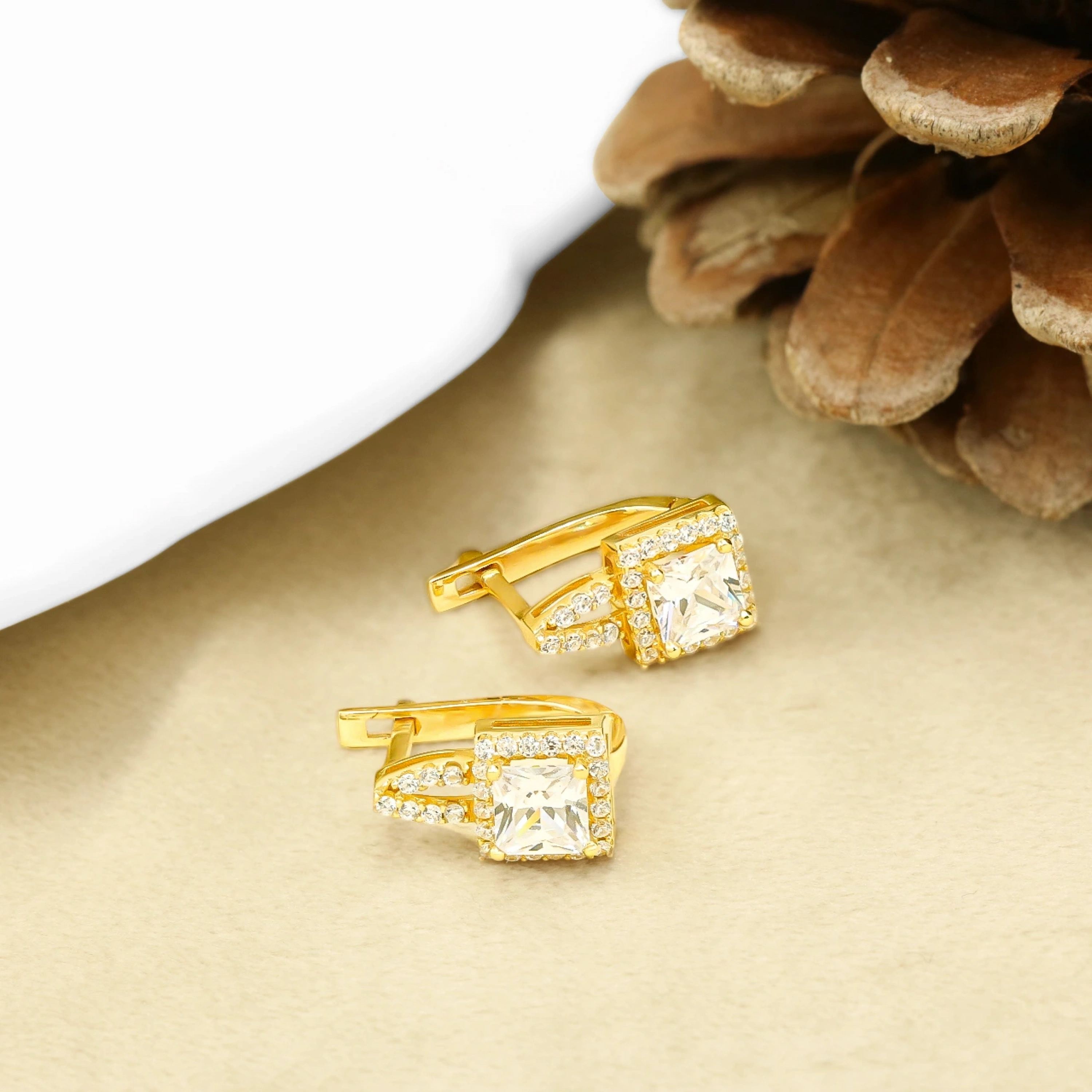 Baget 14 Ayar Klipsli Altın Küpe