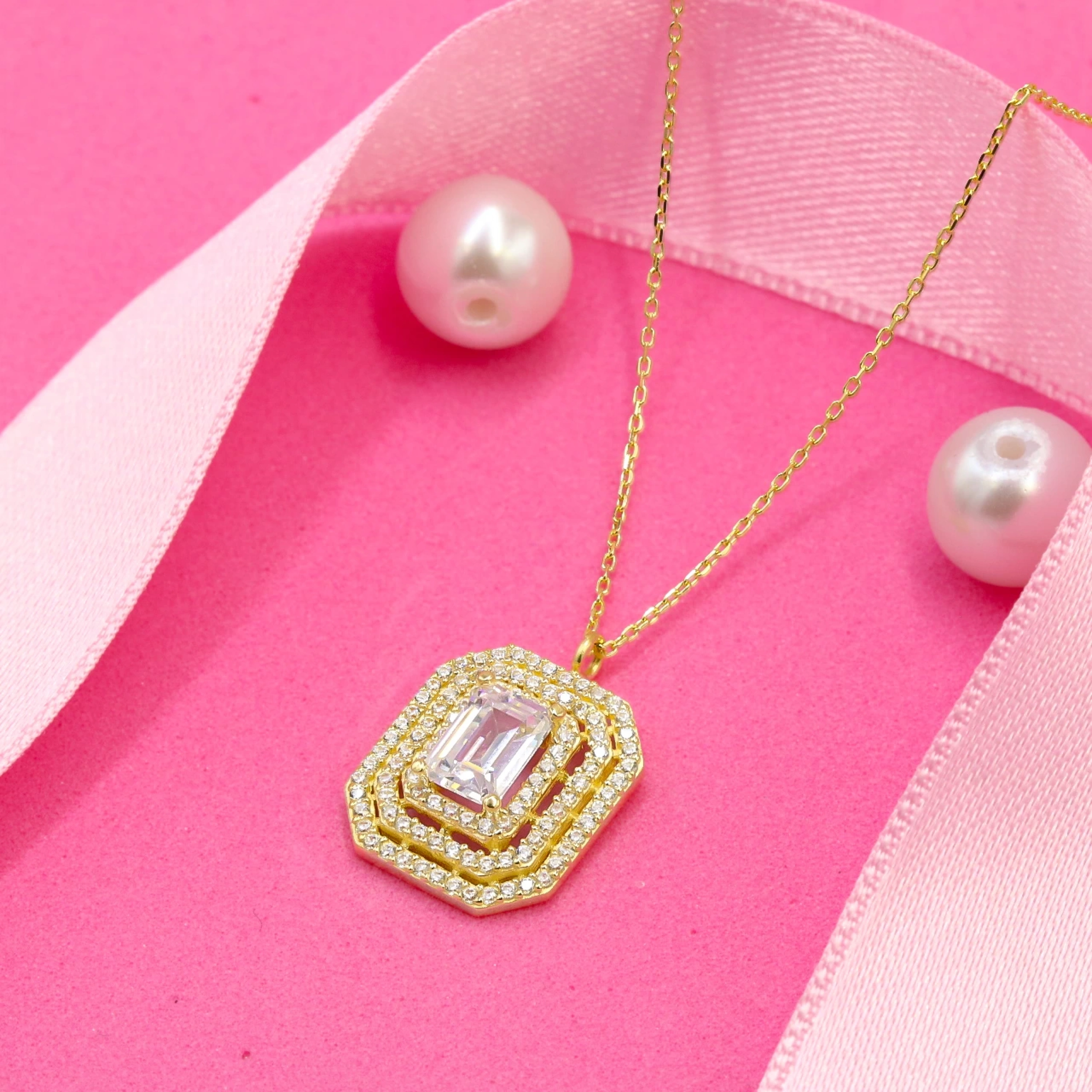 Baget Model 8 Ayar Altın Kolye