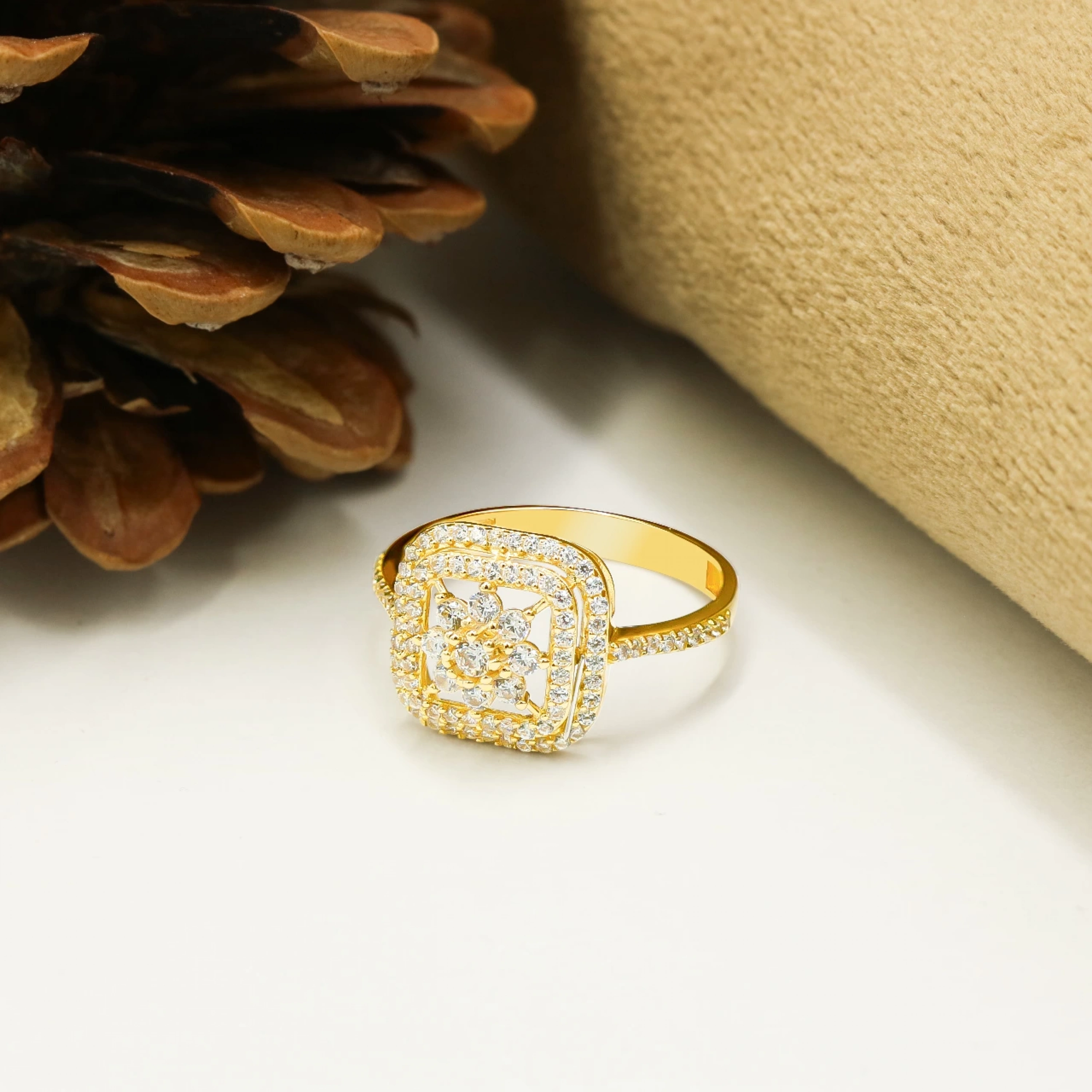 Baget Tasarımlı 14 Ayar Altın Yüzük