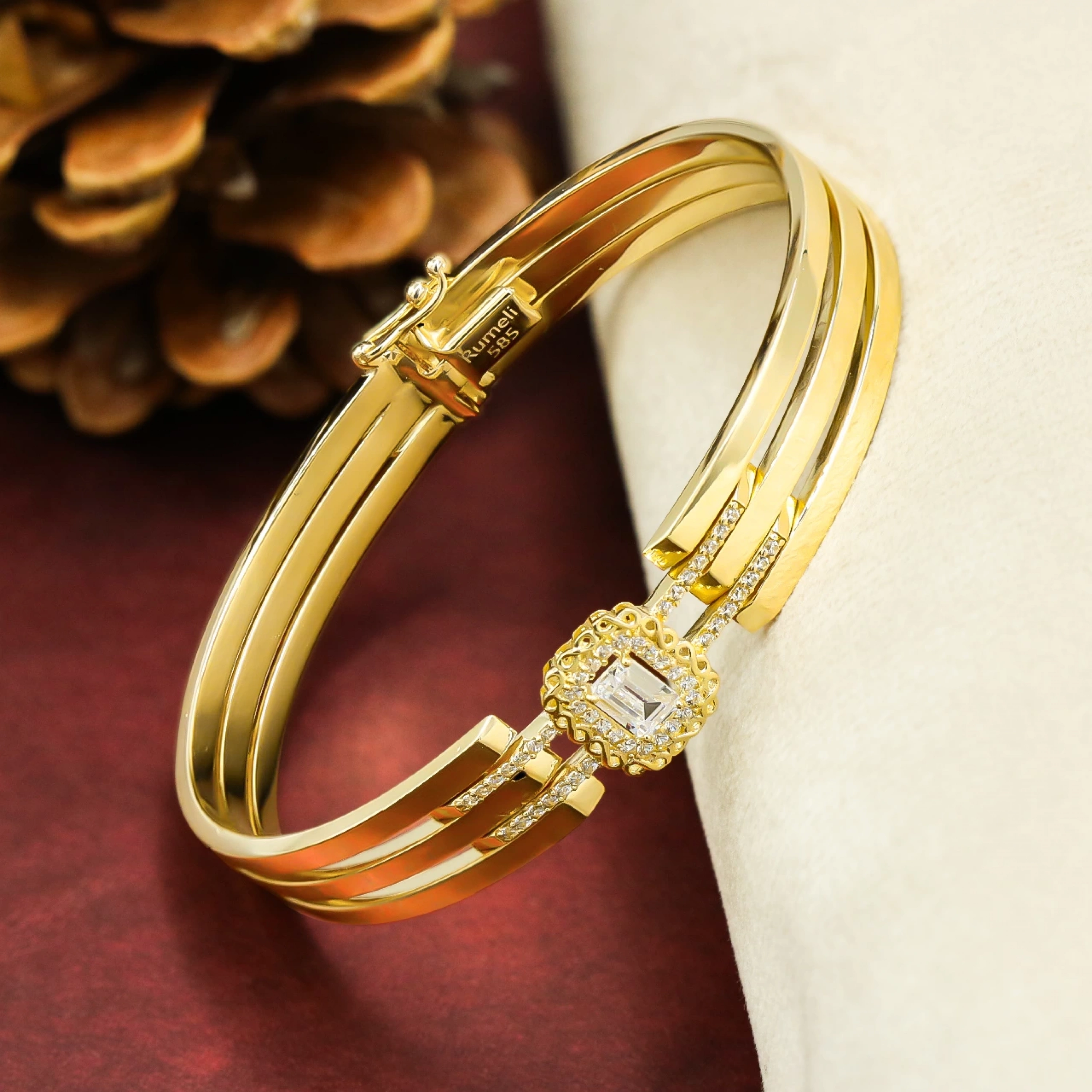 Baget Taşlı 14 Ayar Kelepçe Bilezik