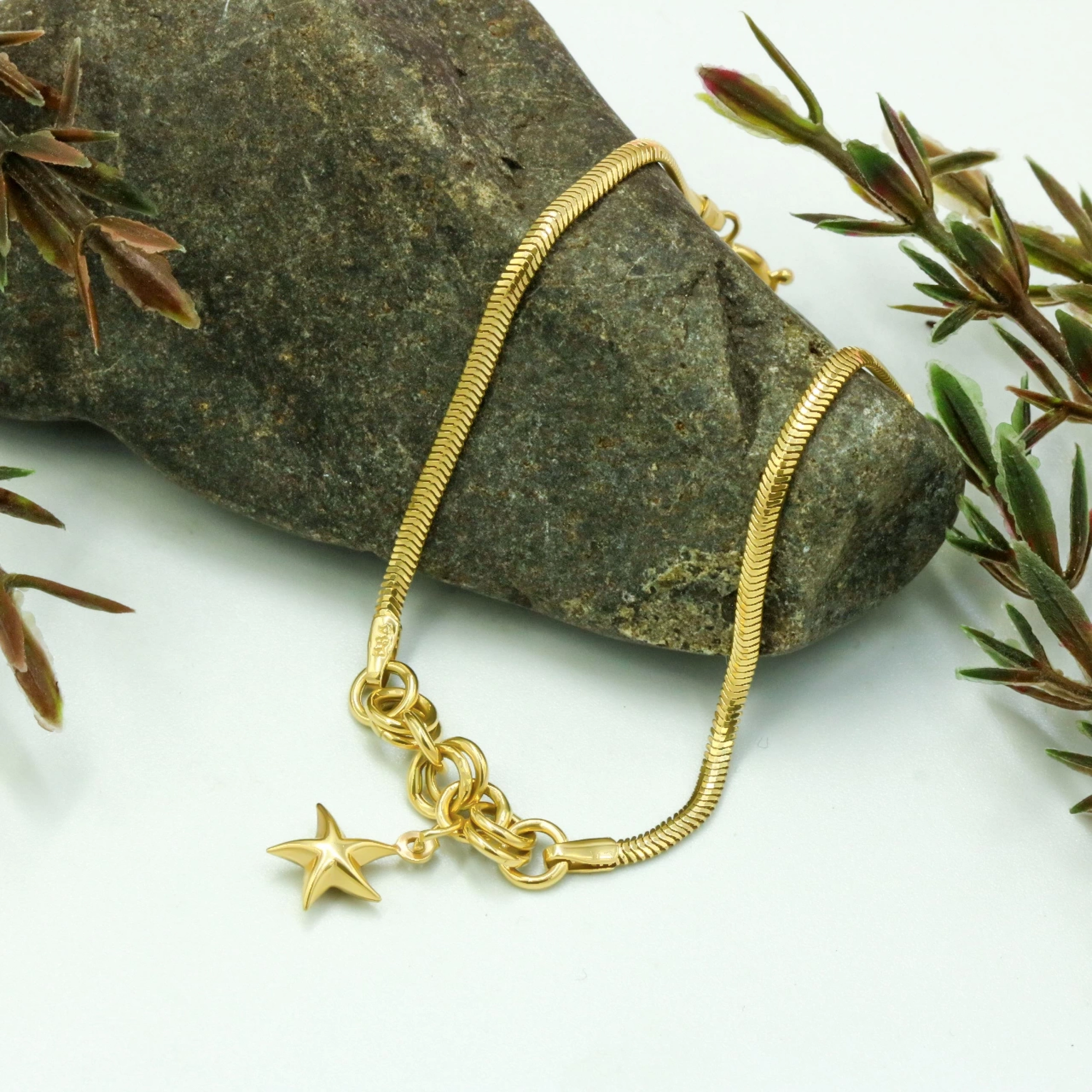 Balık Sırtı Zincir Yıldız 14 Ayar Altın Bileklik