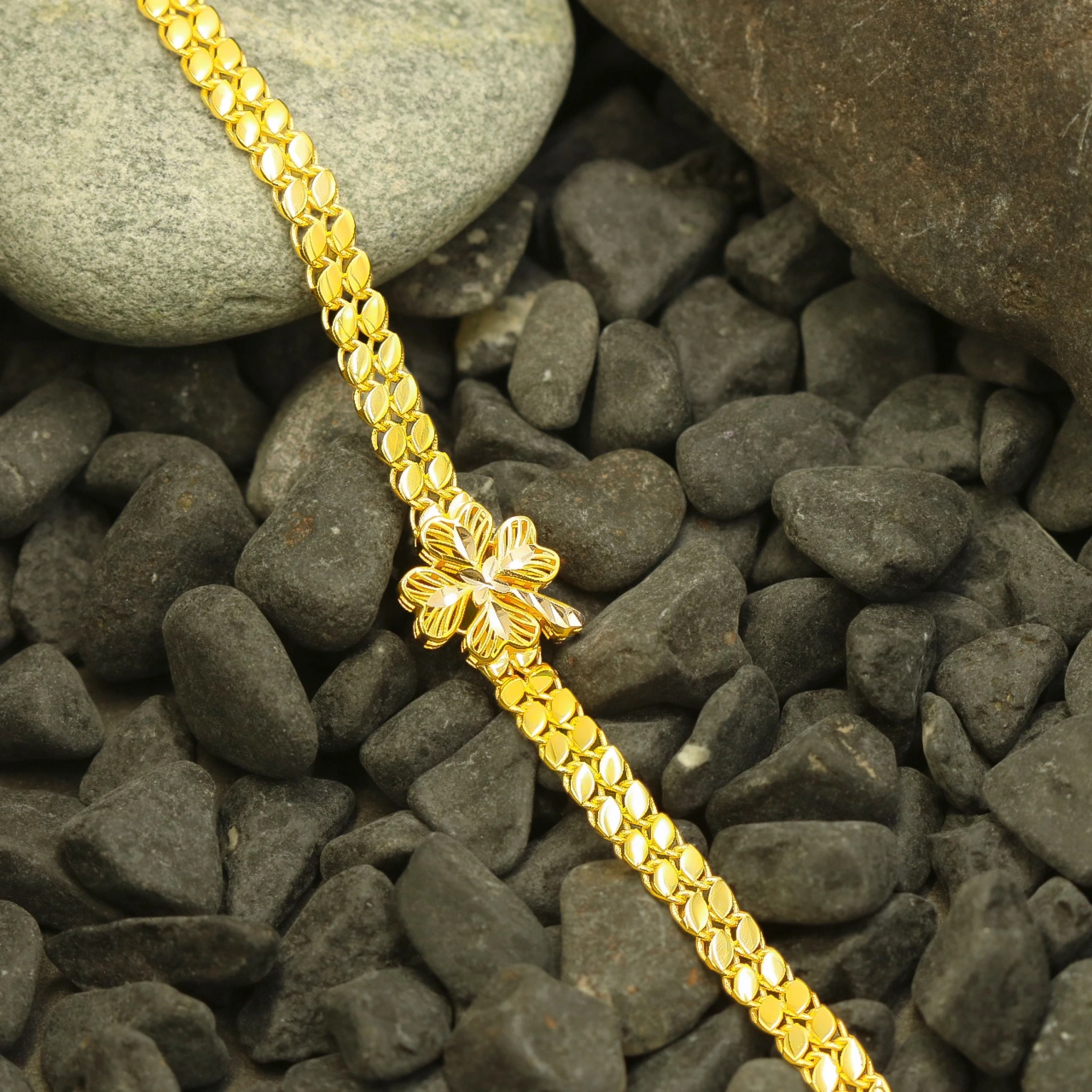 Pullu Yonca 14 Ayar Altın Bileklik