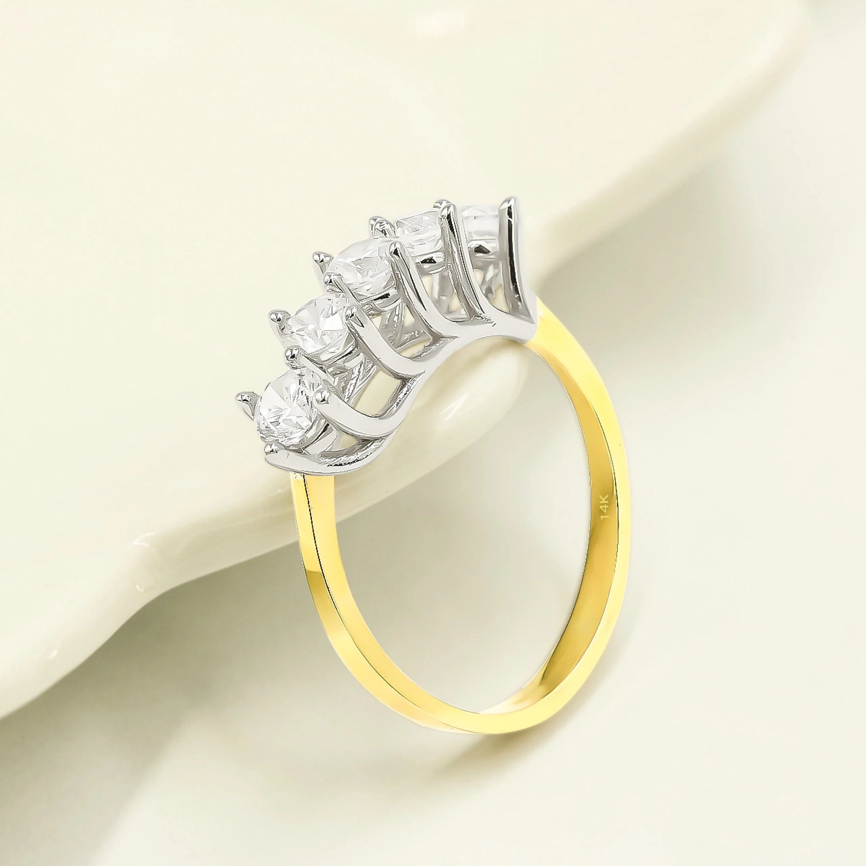 Beyaz Sarı Beştaş 14 Ayar Altın Yüzük