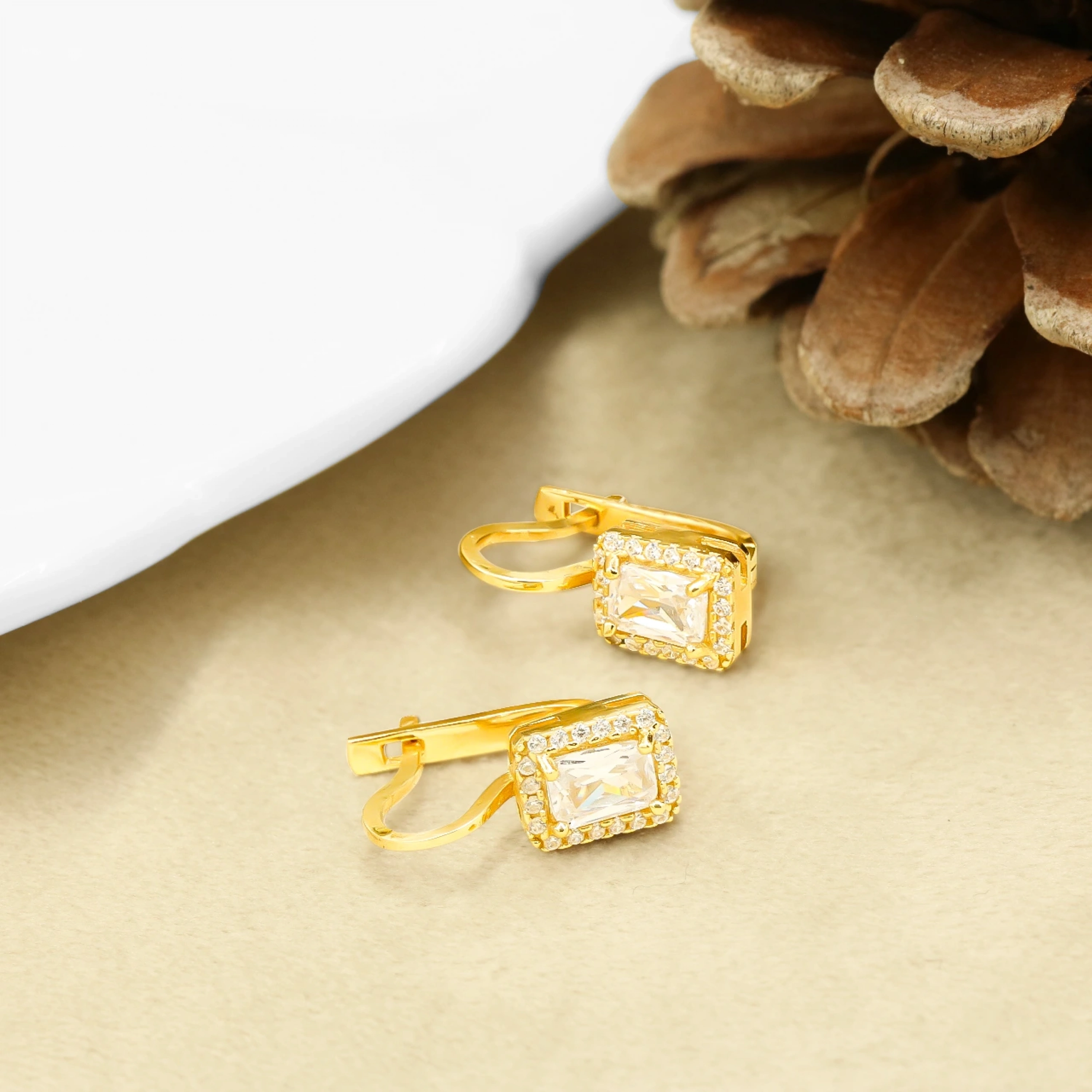 Baget 14 Ayar Klipsli Altın Küpe