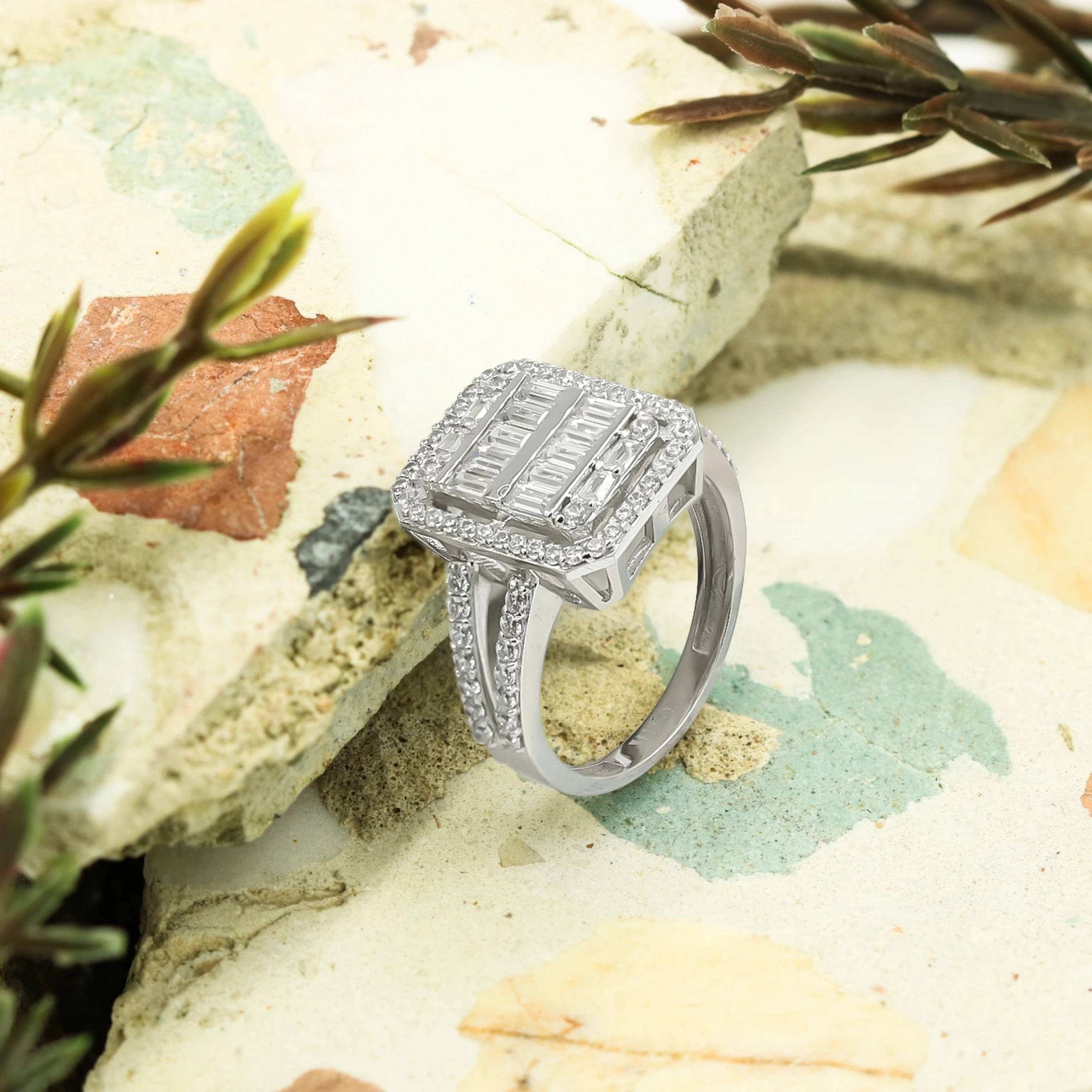 Beyaz Baget 14 Ayar Altın Yüzük