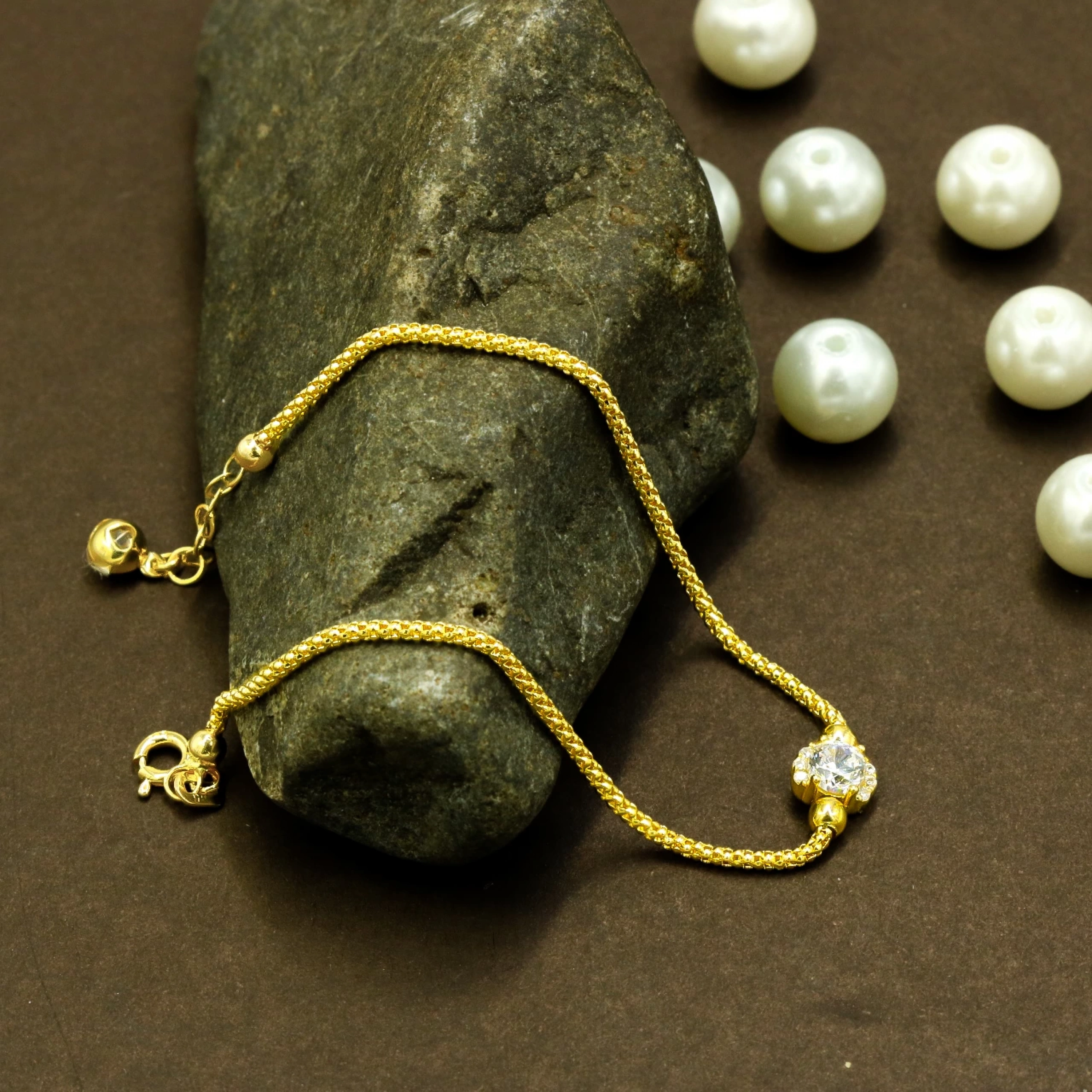 Beyaz Taşlı 14 Ayar Altın Bileklik