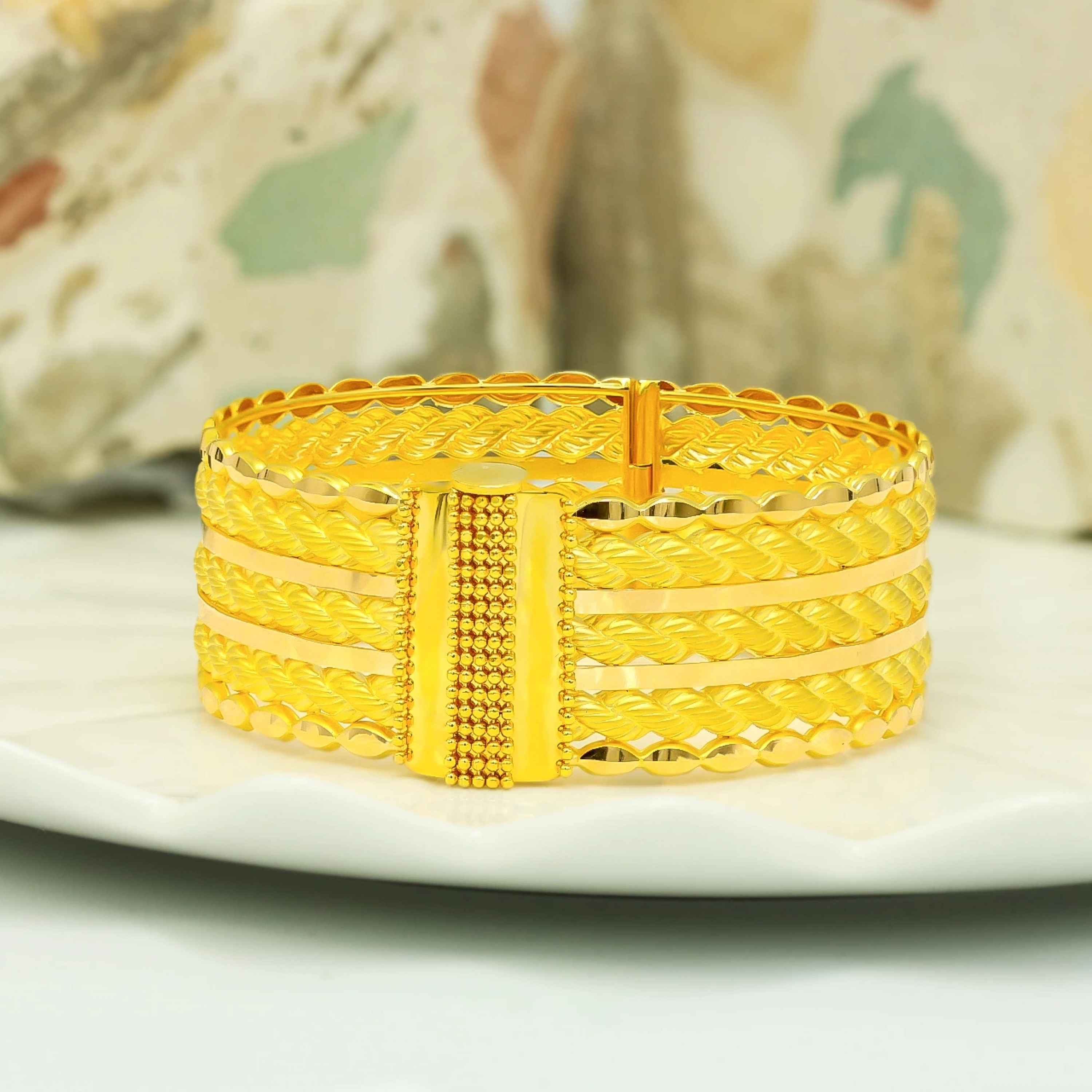 Burgu Model 22 Ayar Kelepçe Bilezik