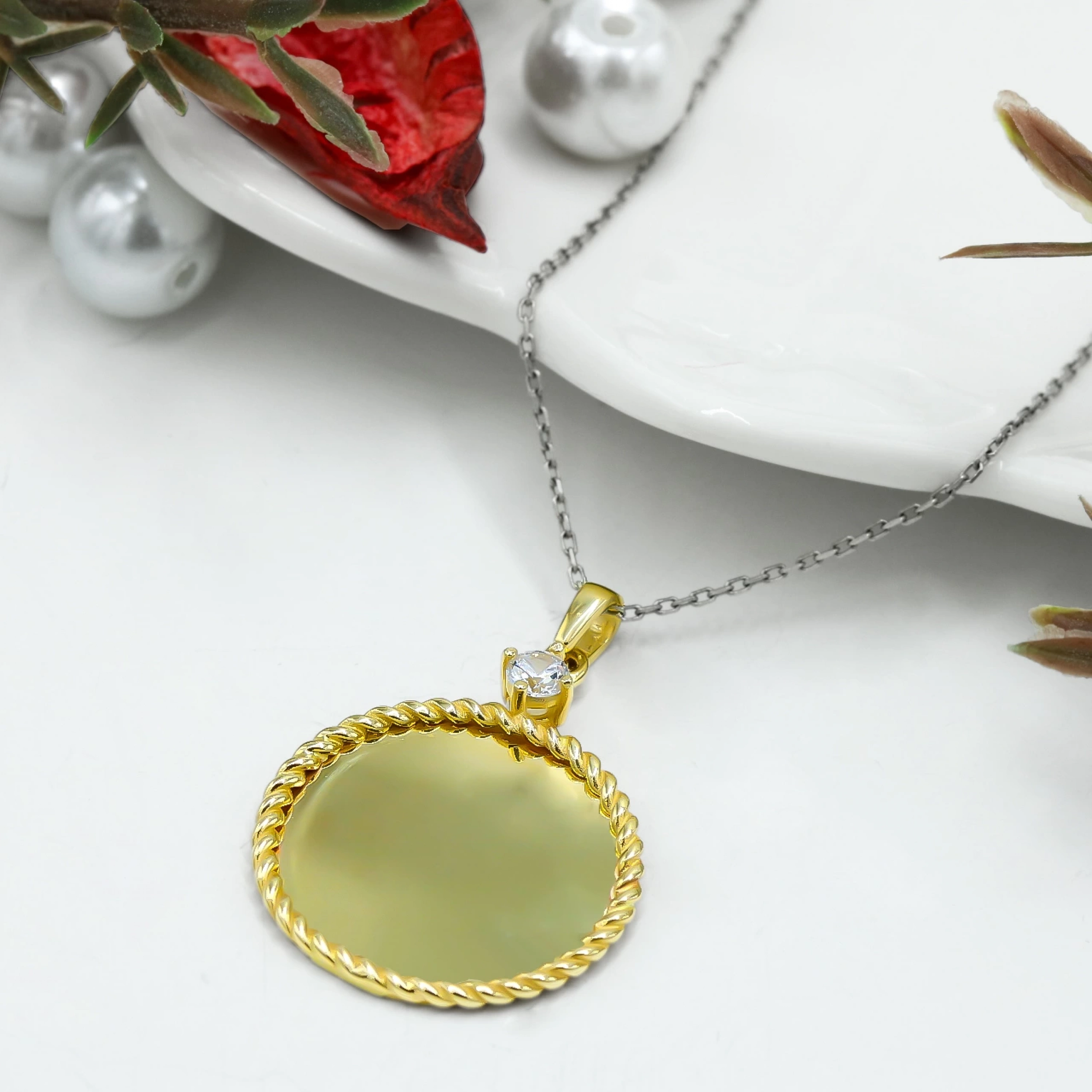 Burgu Plakalı 14 Ayar Kolye Ucu