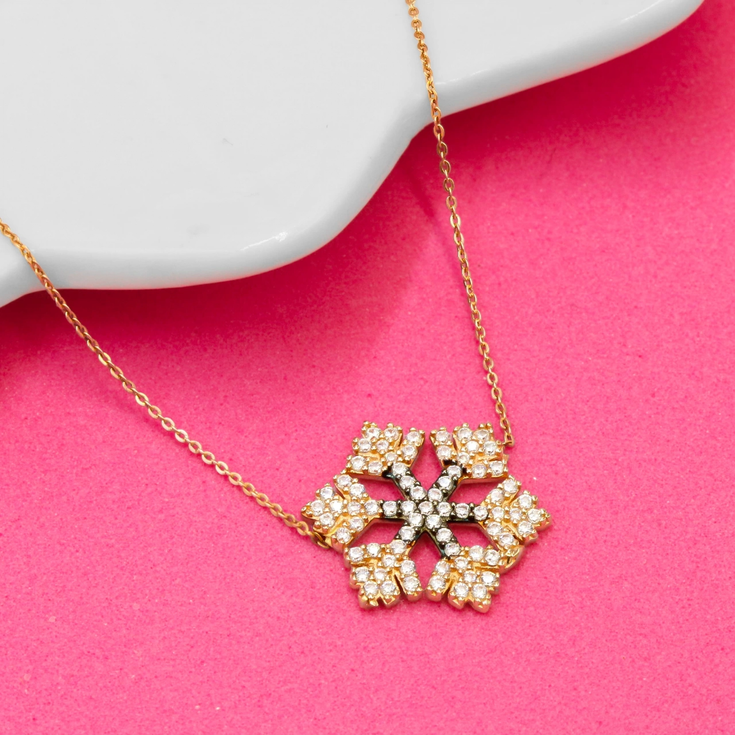 Büyük Kar Tanesi 14 Ayar Altın Kolye