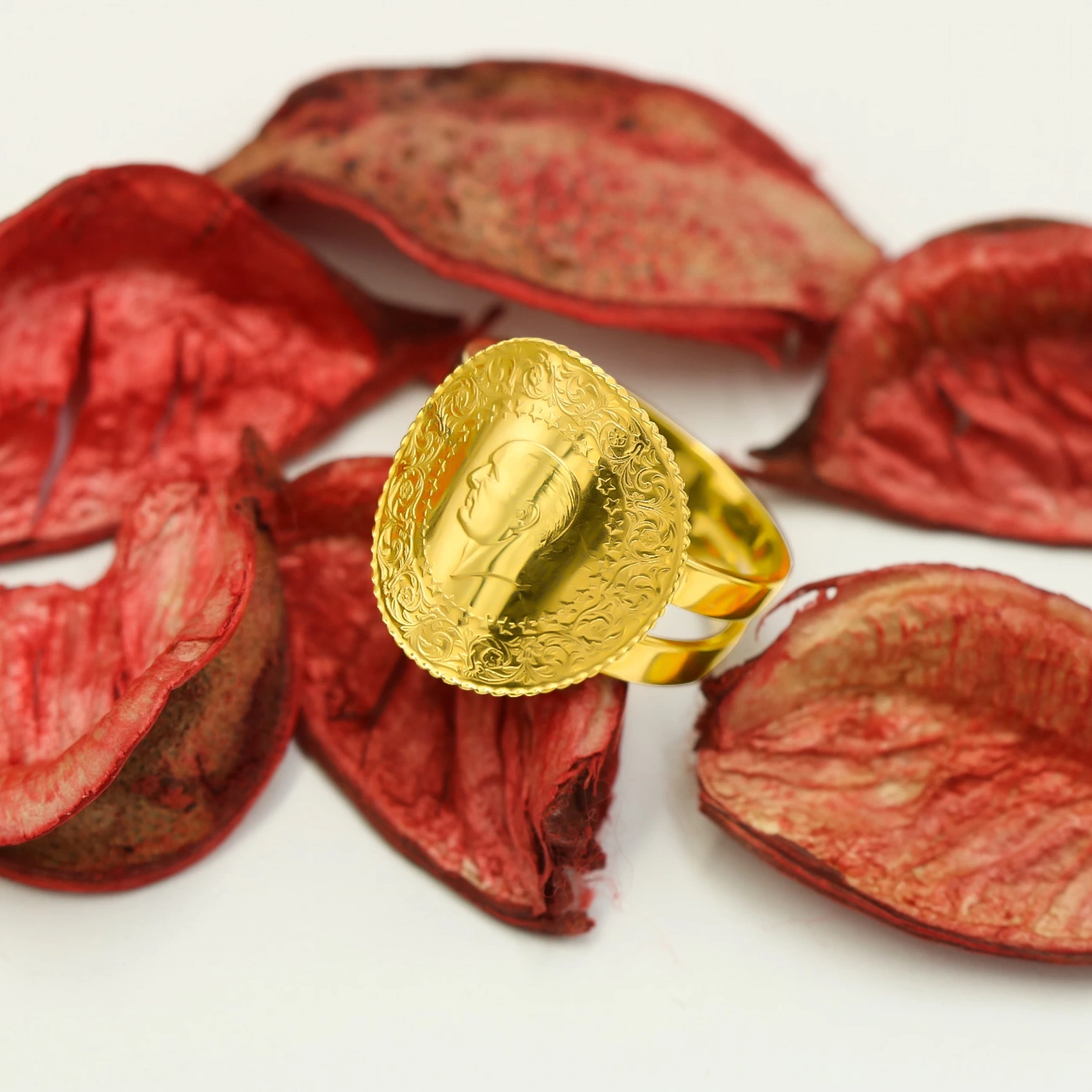 Çeyrekli Altın Yüzük