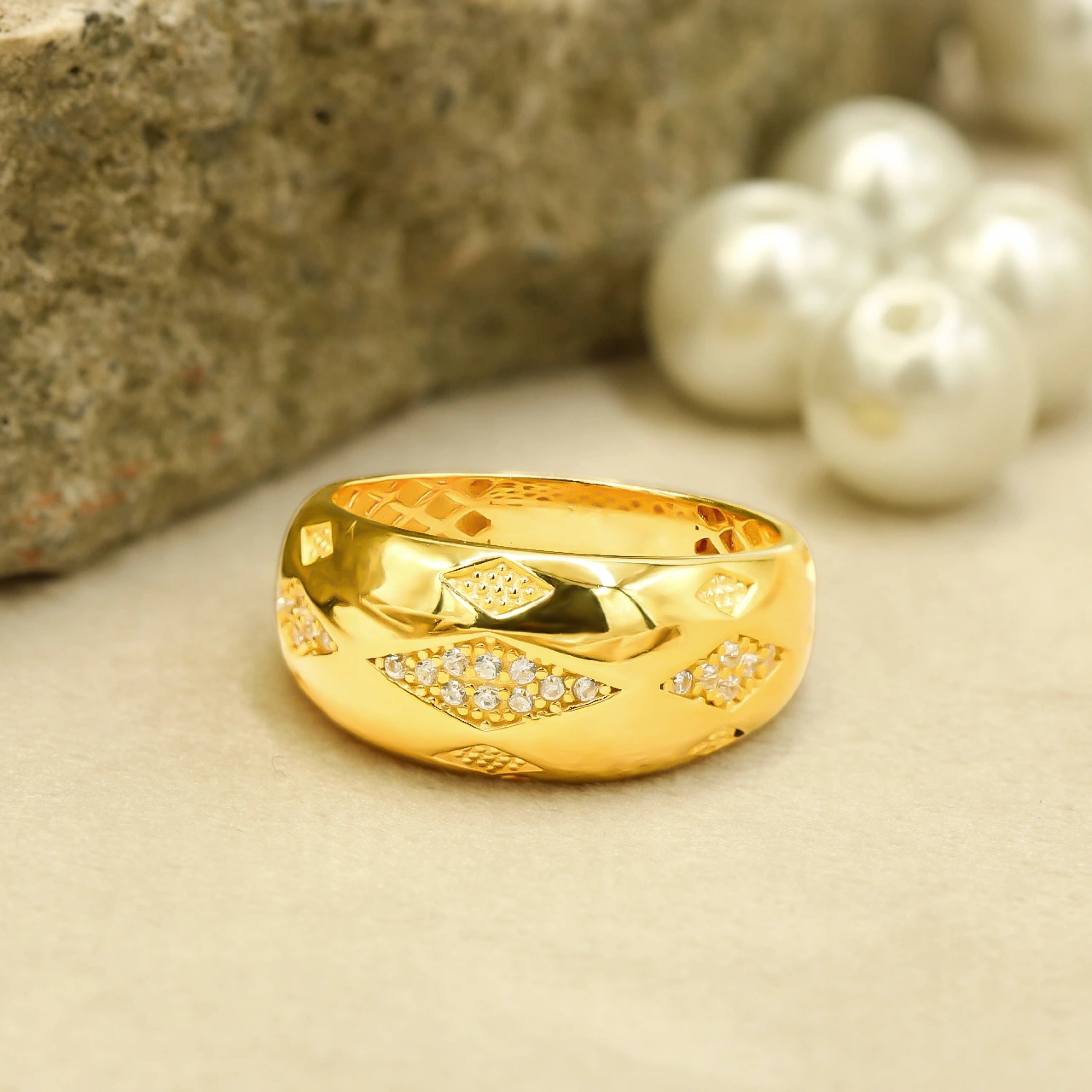 Taşlı 14 Ayar Altın Yüzük