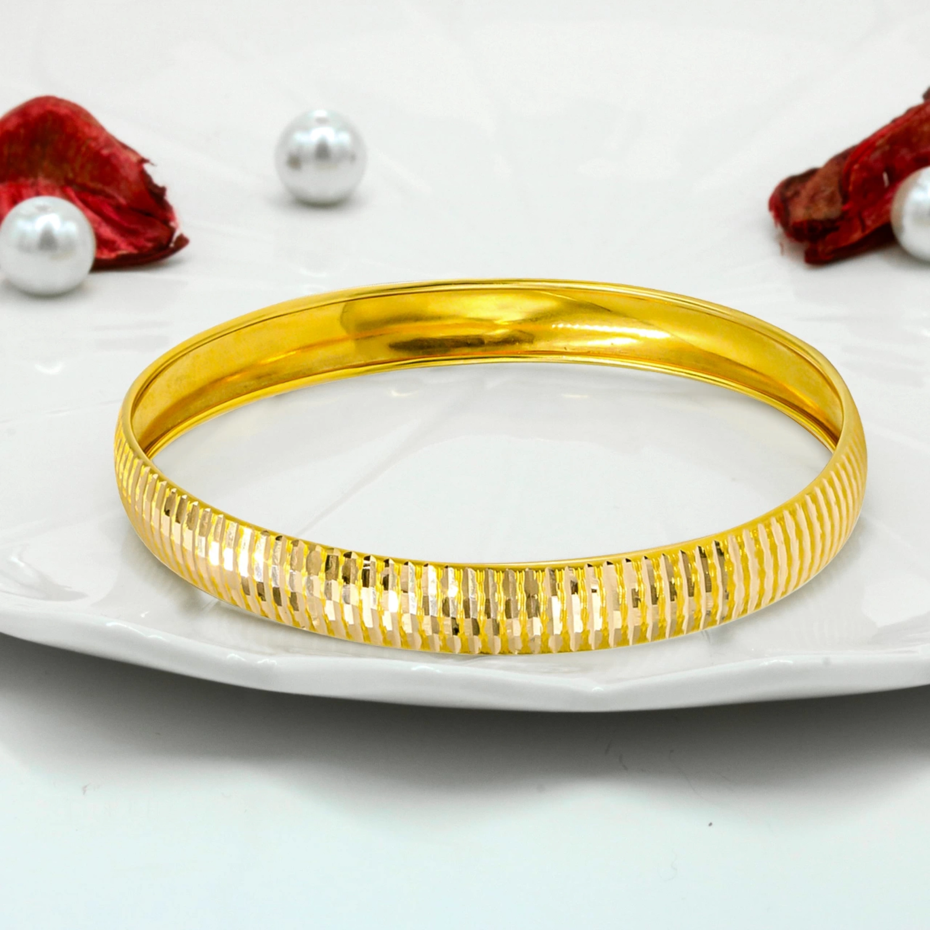 Dikey Şeritli 14 Ayar Altın Bilezik (7.82 Gram)