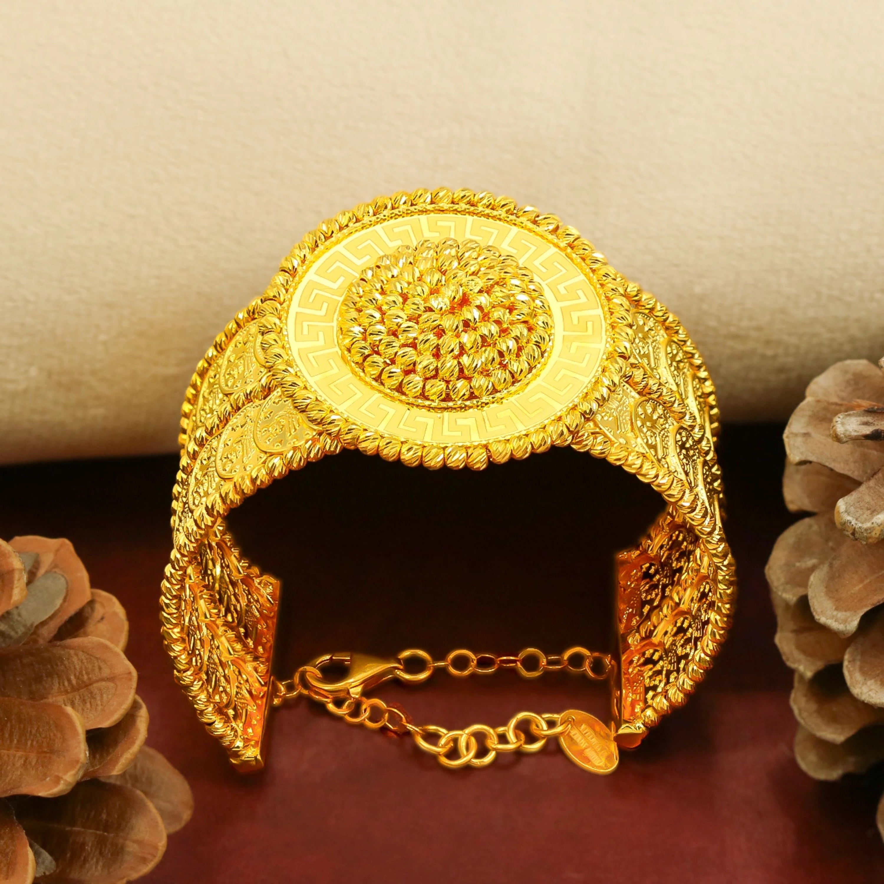 Dorika 22 Ayar Altın Kelepçe Bilezik