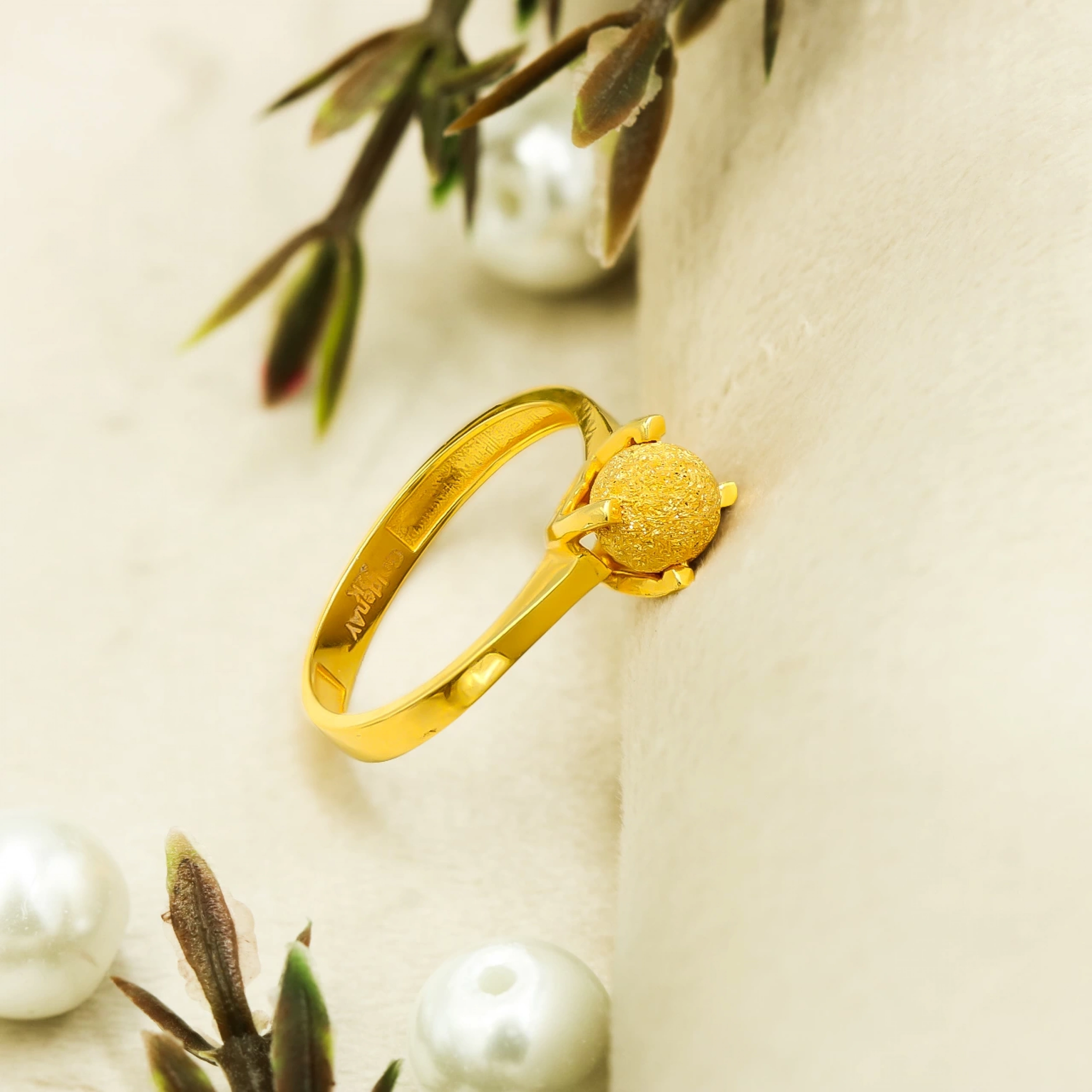 Dorika Toplu 22 Ayar Altın Tektaş Yüzük