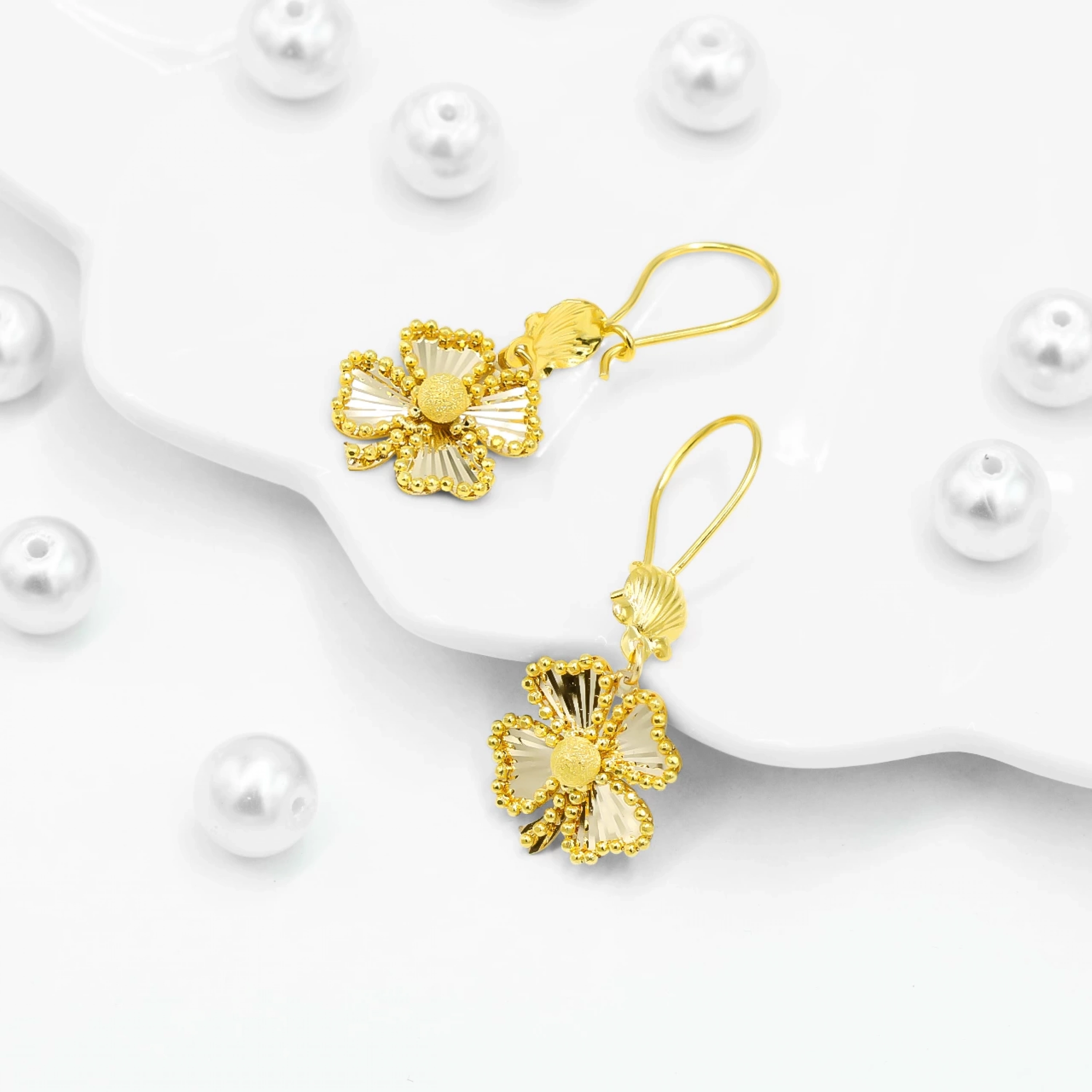 Dorika Yonca 14 Ayar Altın Küpe