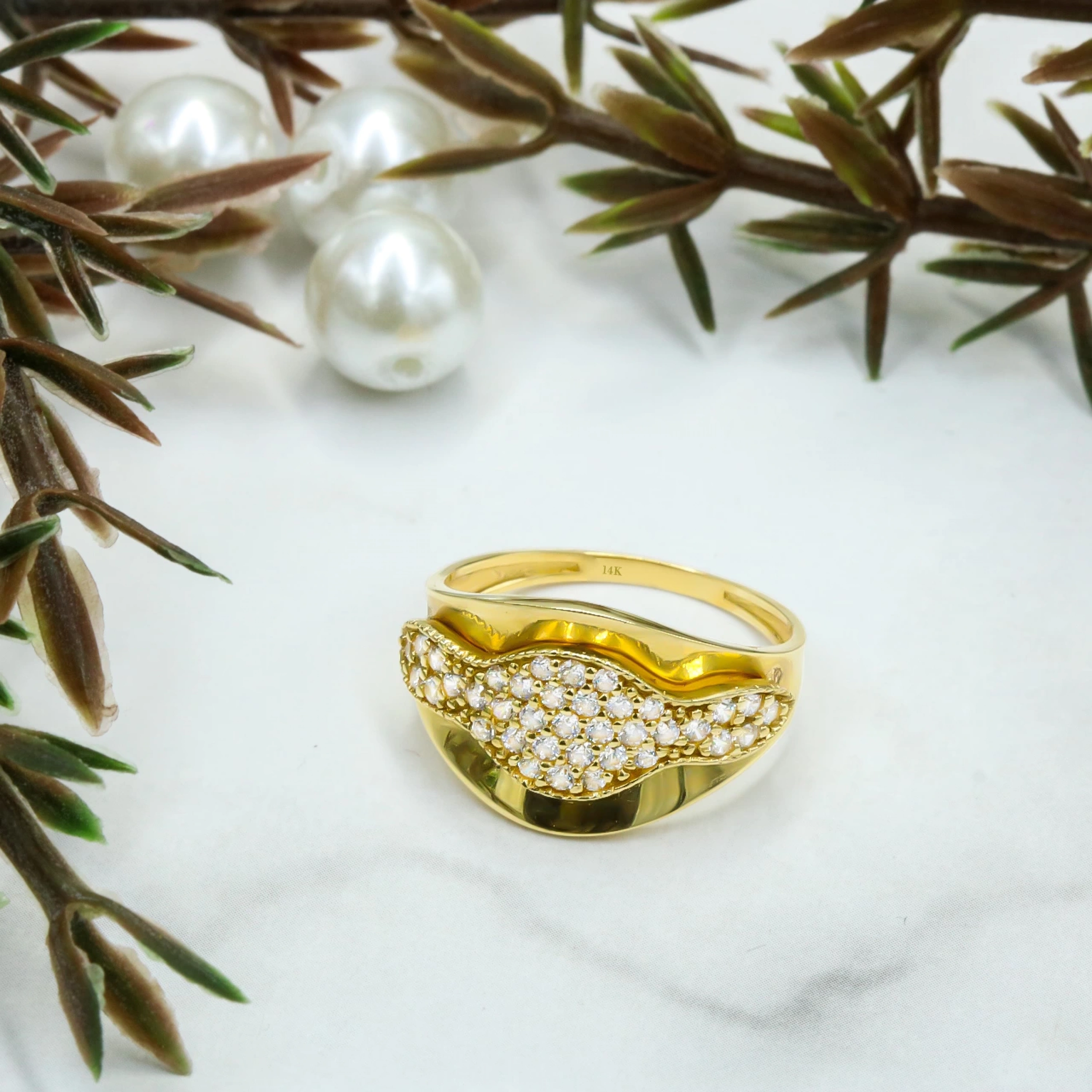 Fantezi Taşlı 14 Ayar Altın Yüzük