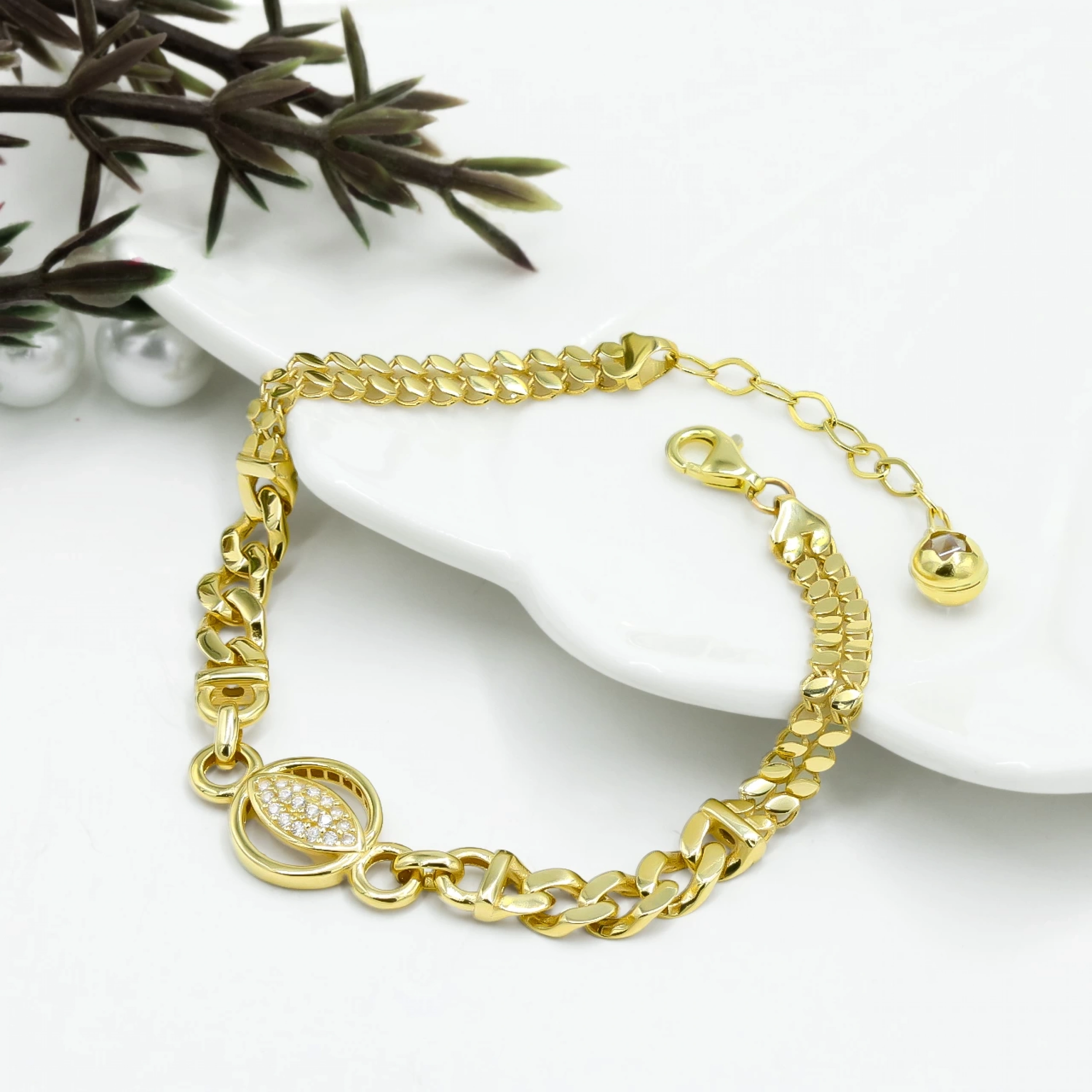 Göz Figürlü Pullu 14 Ayar Altın Bileklik