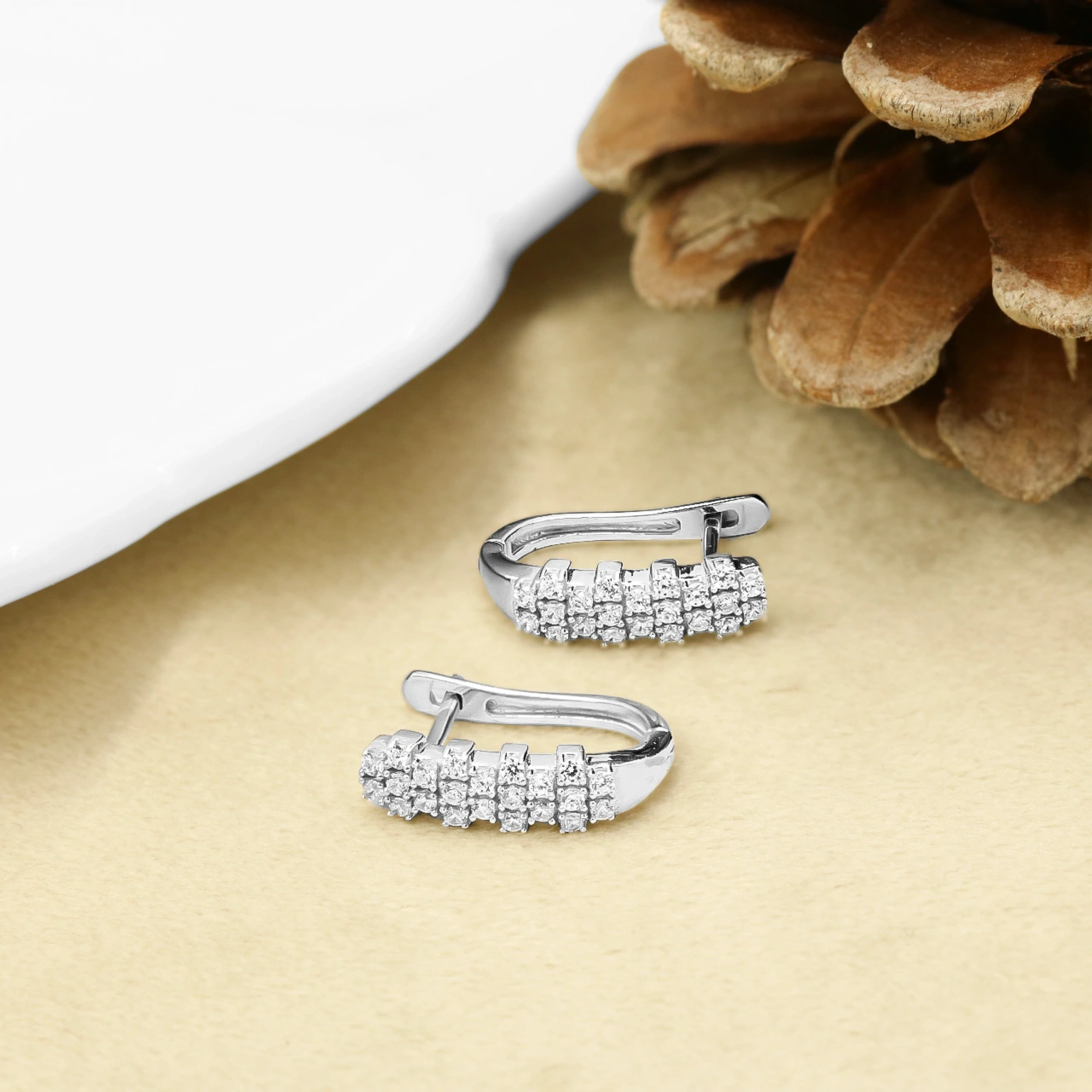 Tam Tur 14 Ayar Klipsli Altın Küpe