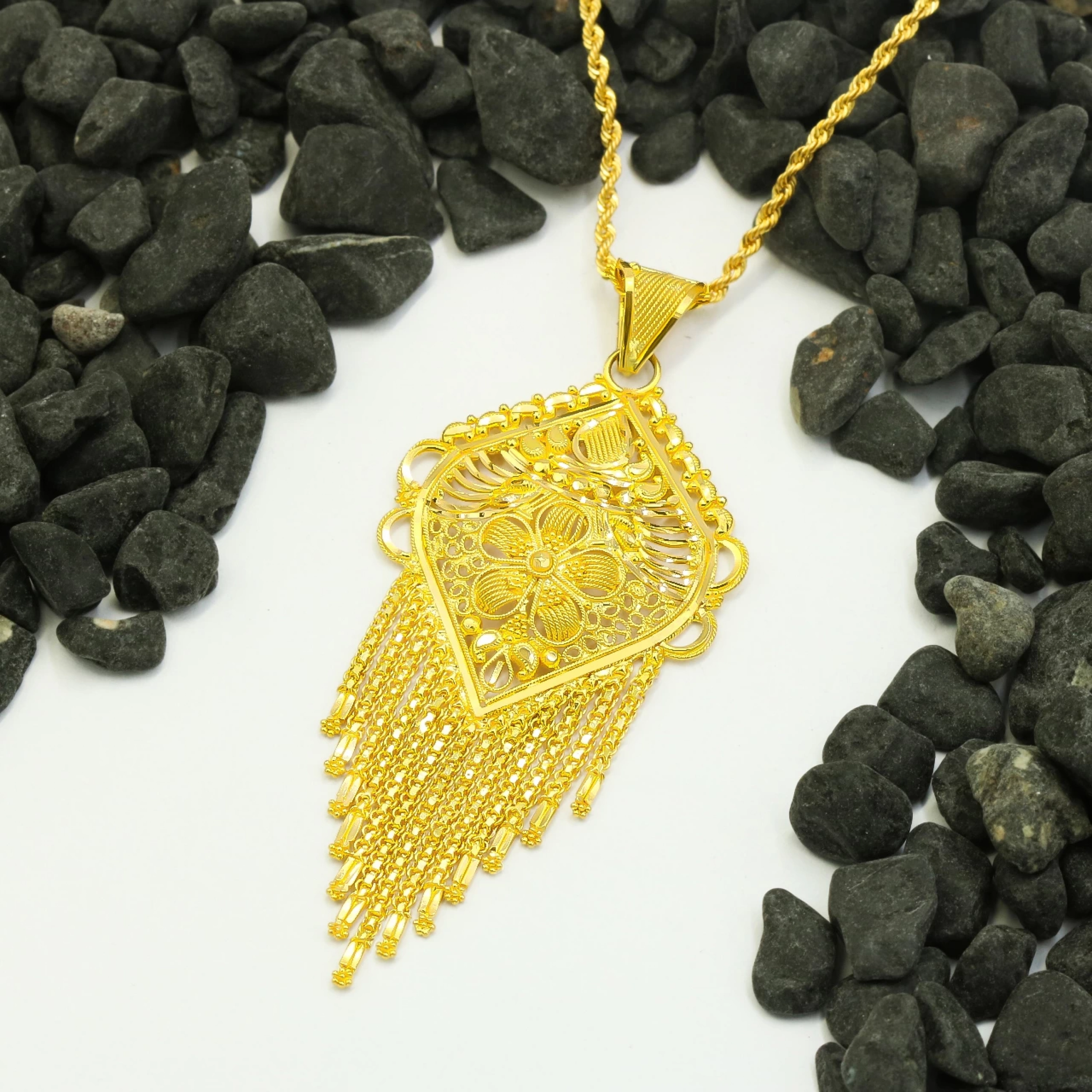 Hint İşi 22 Ayar Kolye Ucu