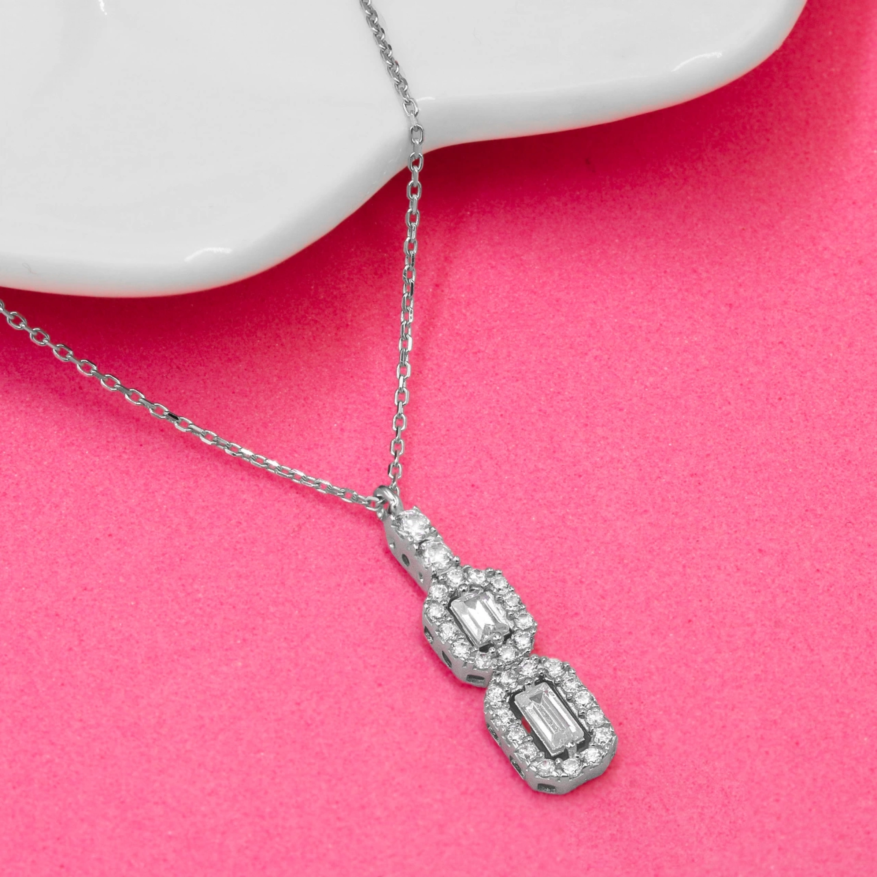 İki Bagetli 8 Ayar Altın Kolye